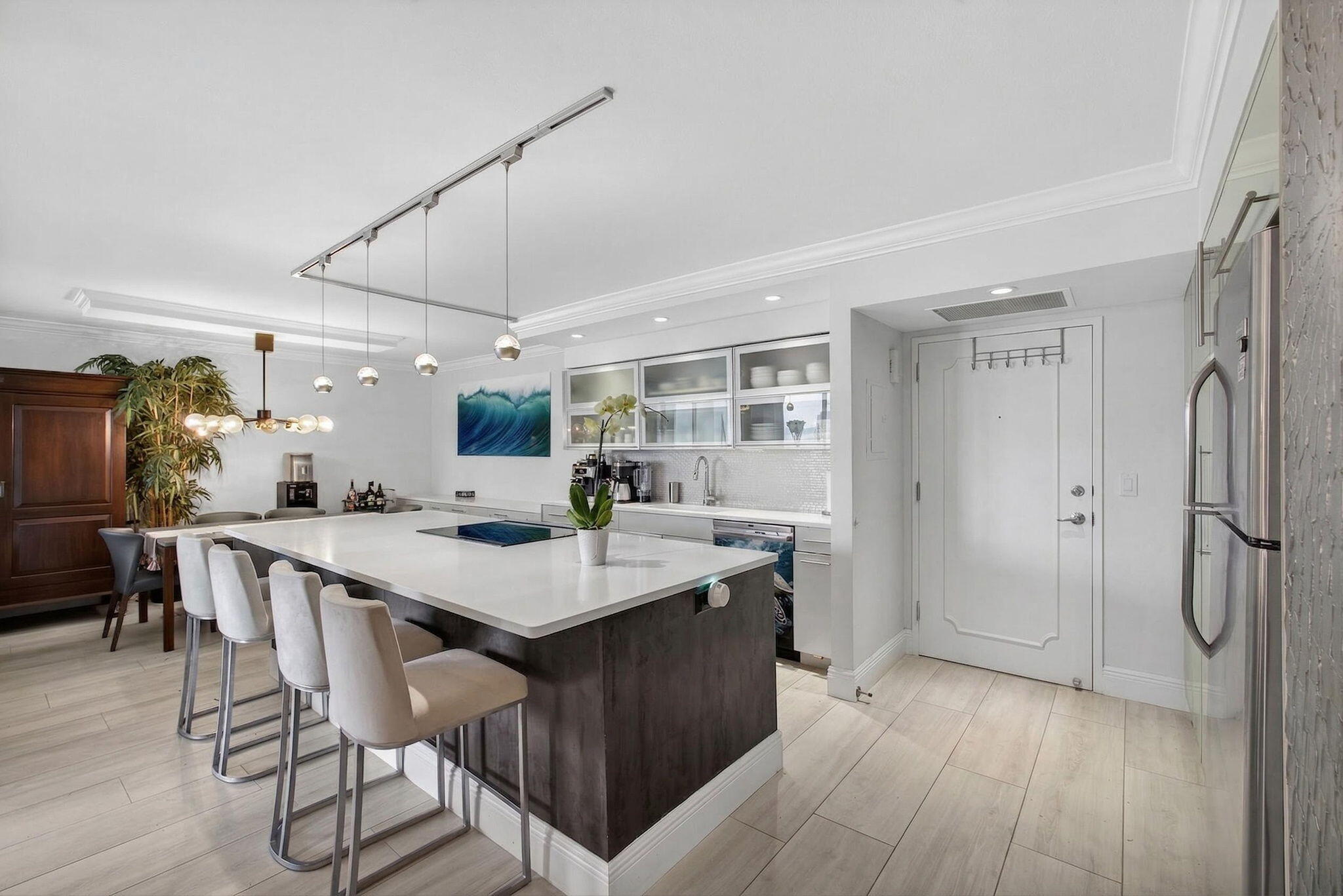 5440 N Ocean Drive 805 — photo