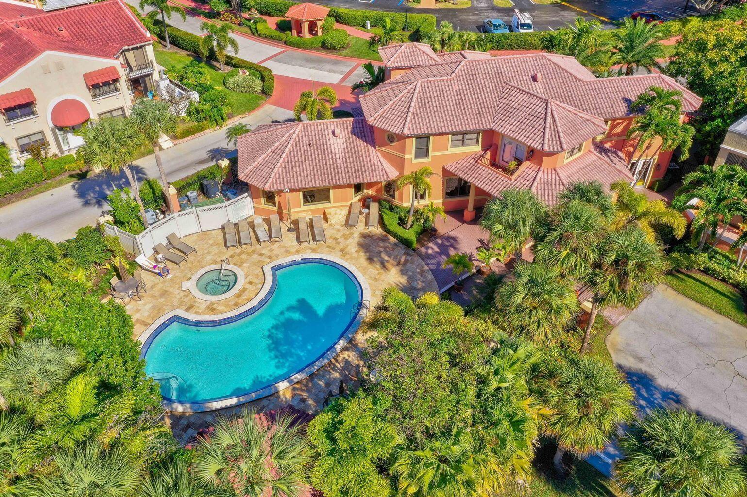 800 Uno Lago Drive 302 — photo