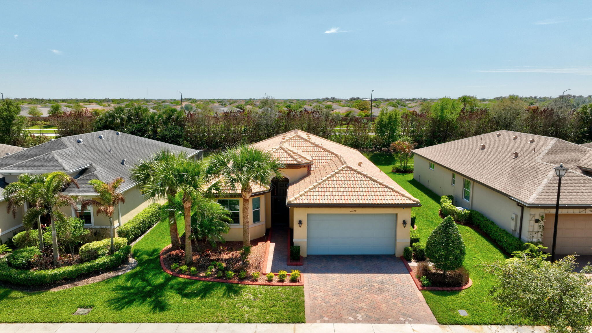 11379 SW Lake Park Drive — photo