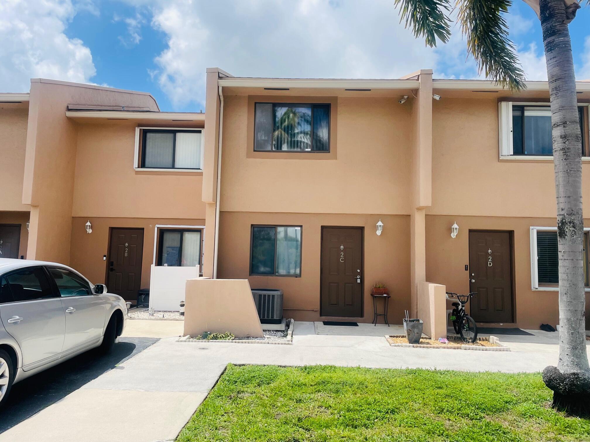 139 Sparrow Drive 2C — photo