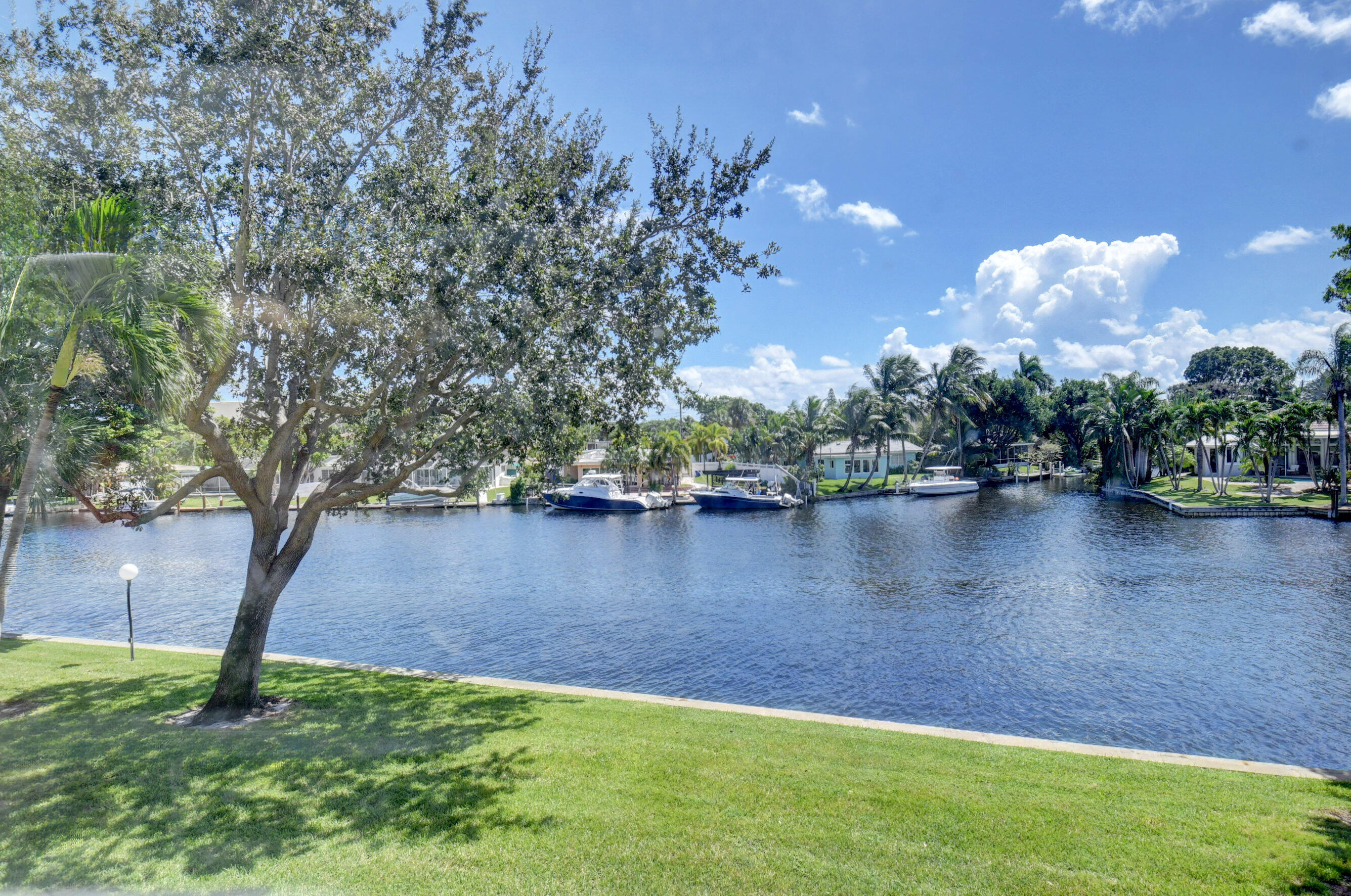 14 Royal Palm Way 2050 — photo