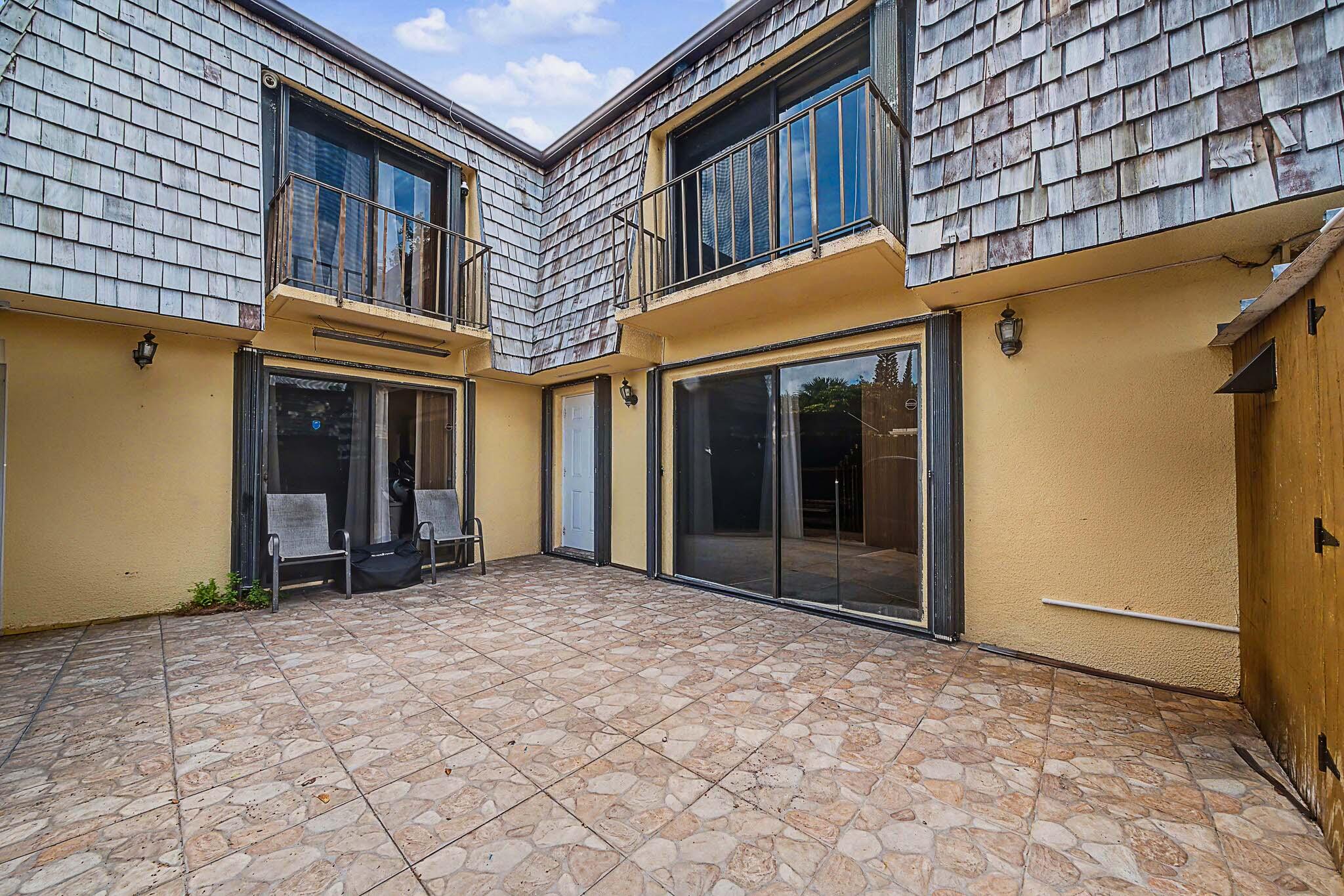 149 Lake Arbor Drive — photo