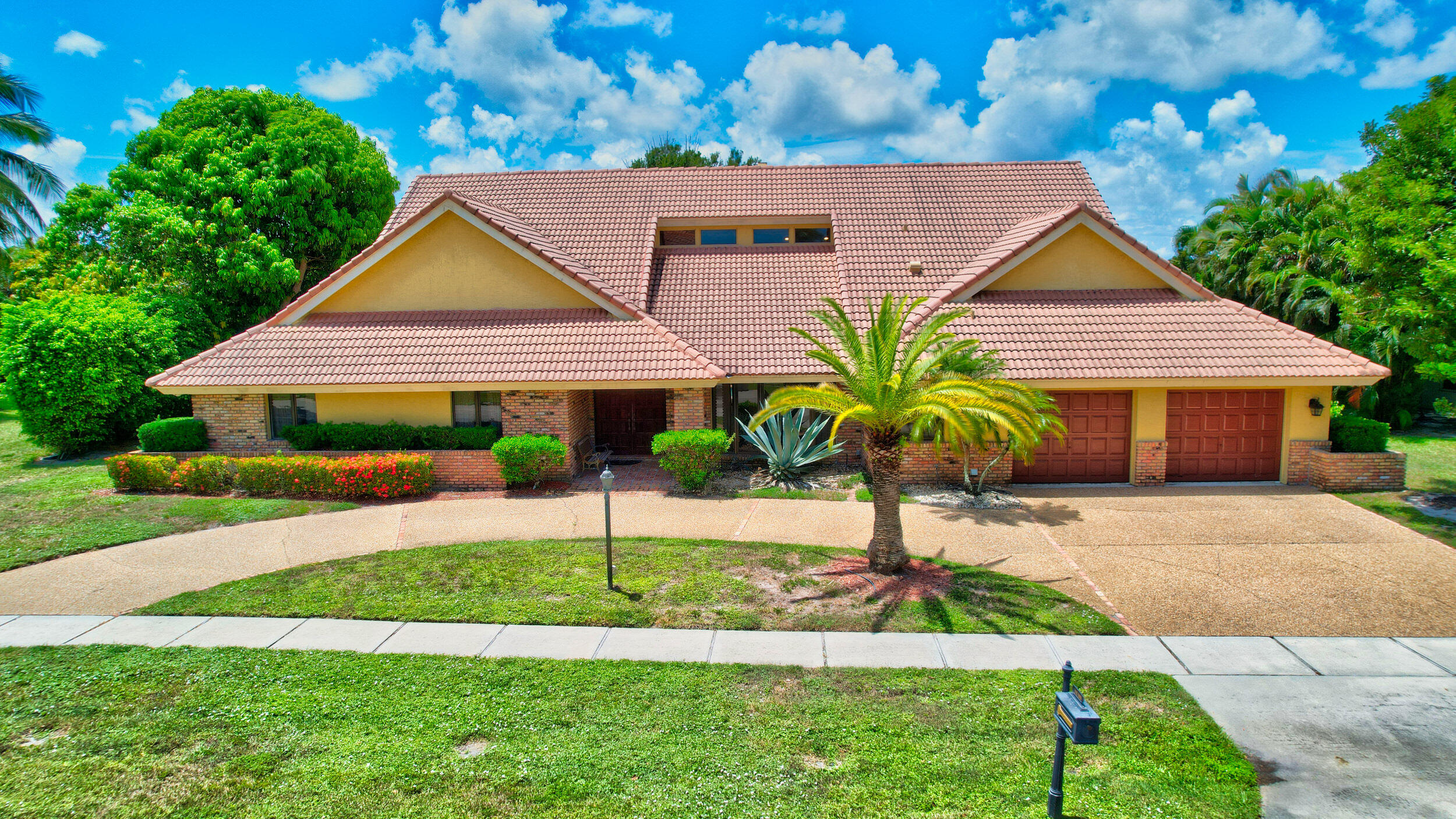 3110 Equestrian Drive — photo