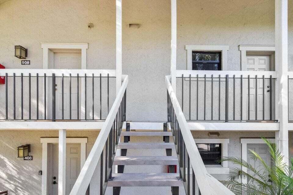 11863 Wimbledon Circle 508 — photo