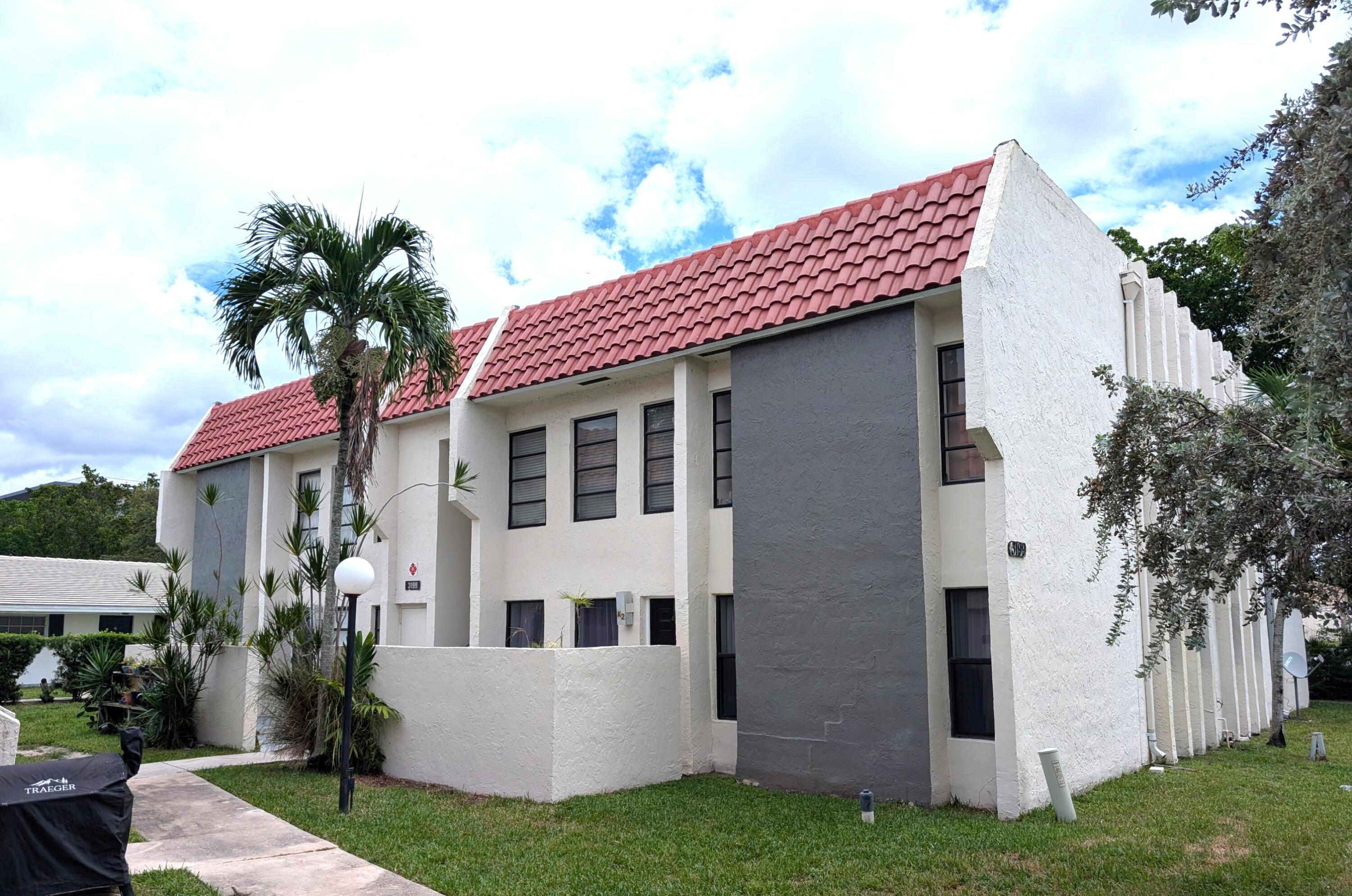 3199 Coral Hills Drive 2 — photo