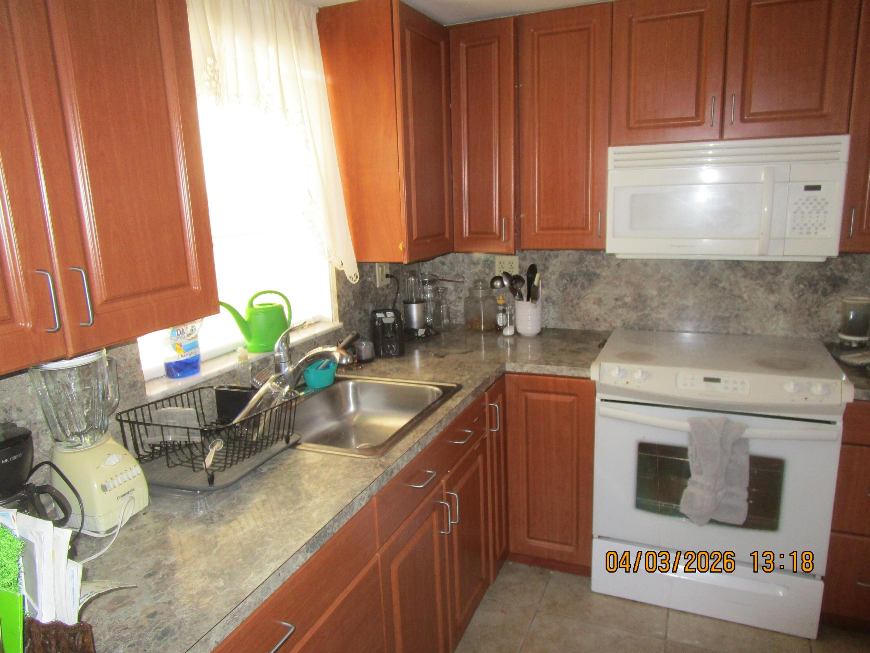 9401 Sunrise Lakes Boulevard 308 — photo