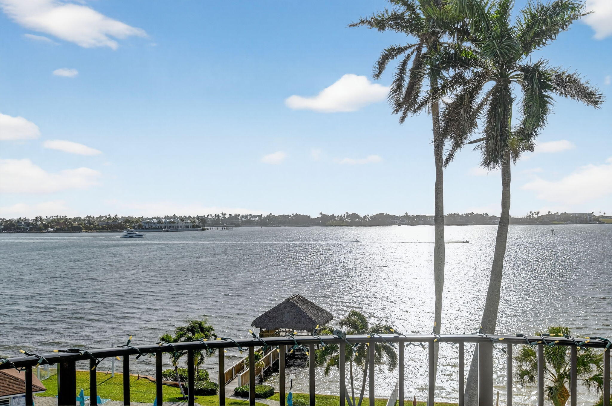 8200 Lakeshore Drive 507 — photo
