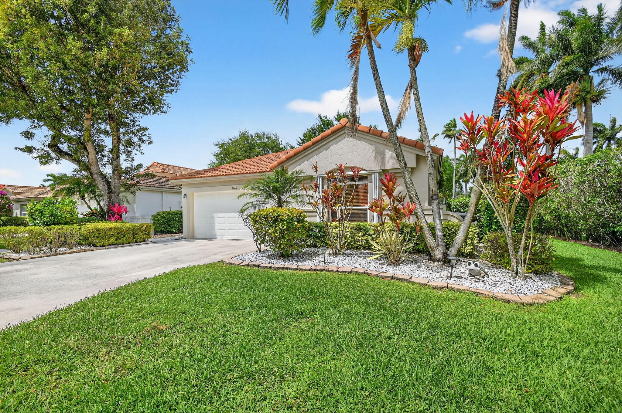 9718 Harbour Lake Circle — photo