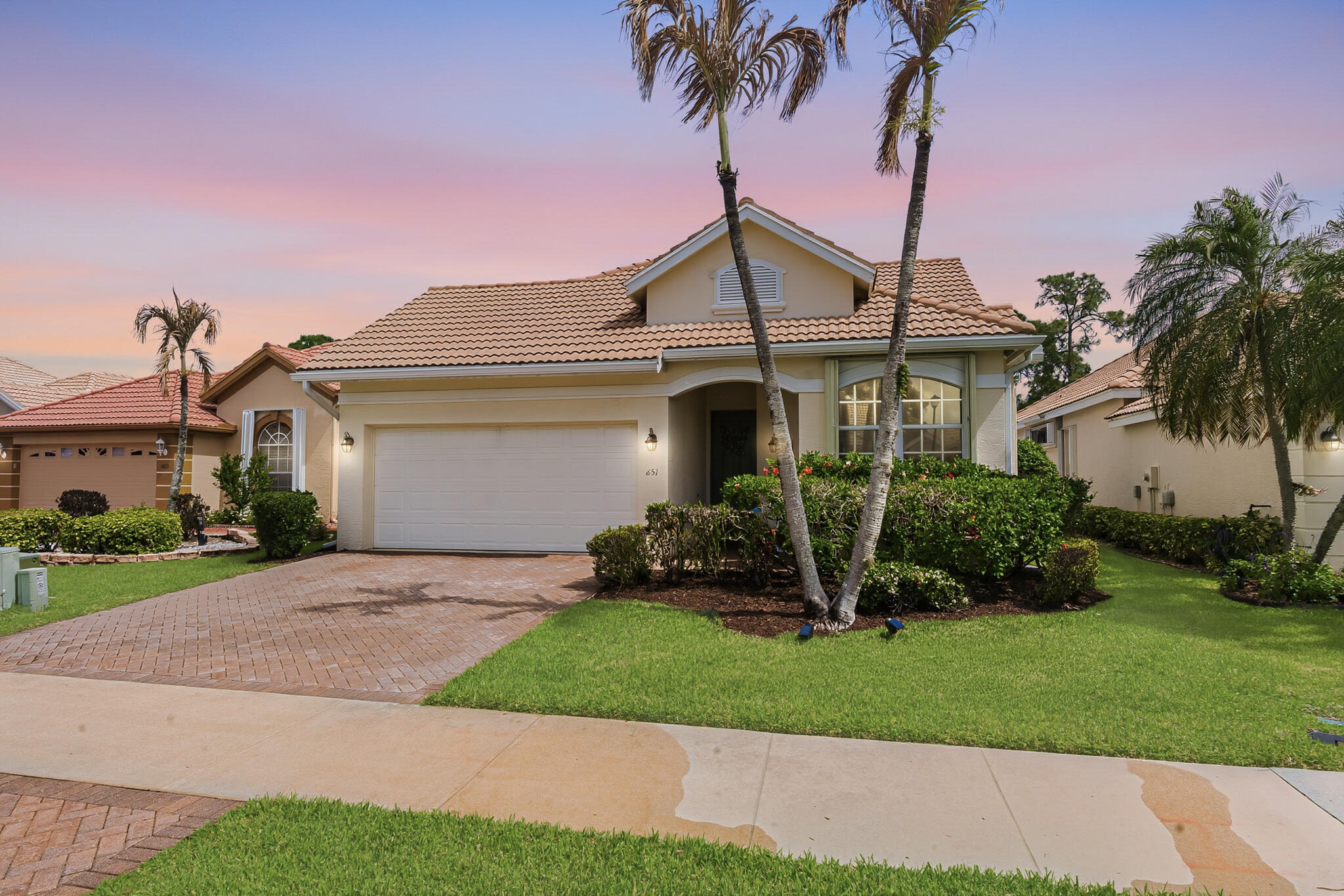 651 SW Munjack Cove — photo