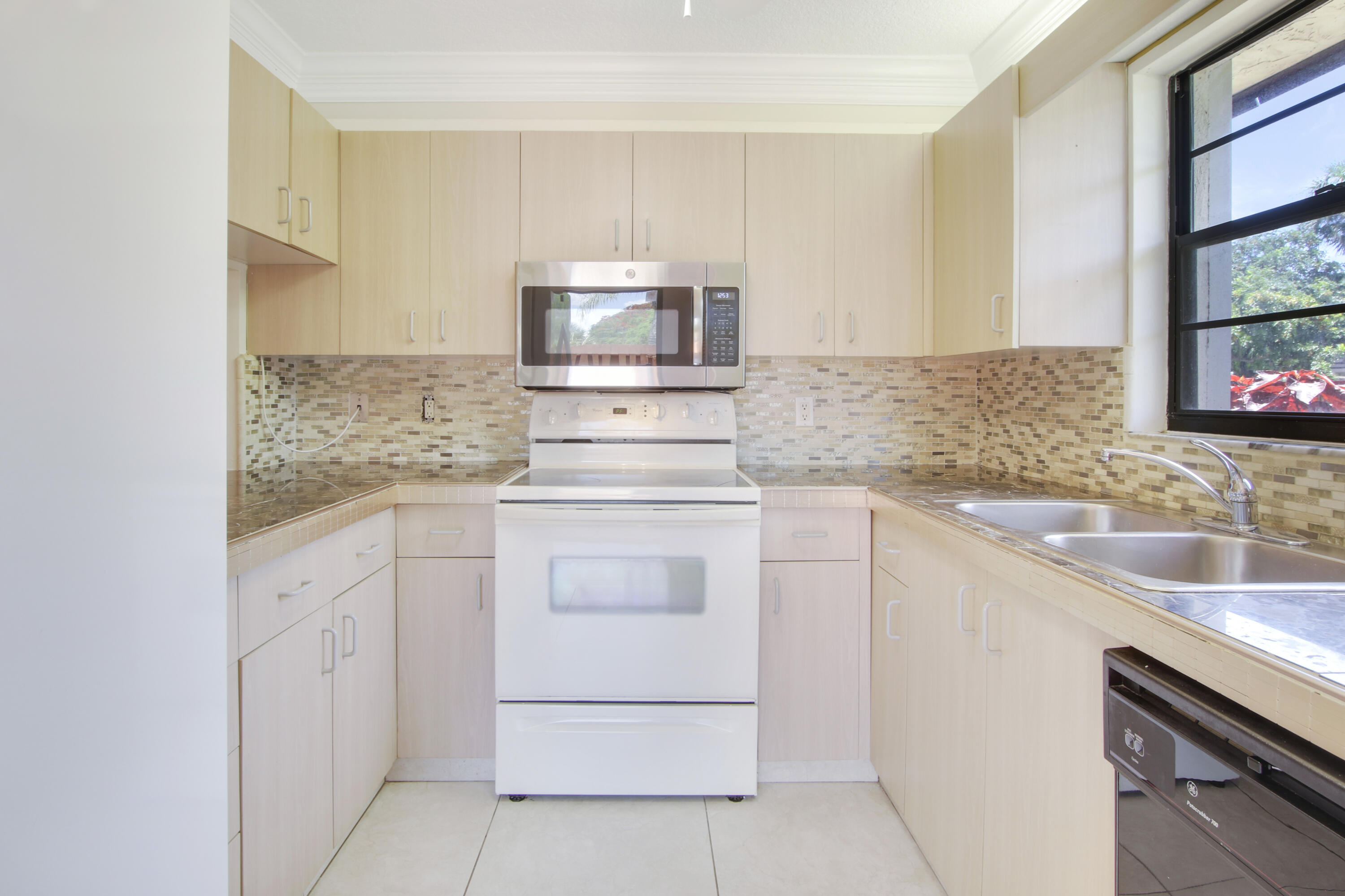 326 Jupiter Lakes Boulevard 2318D — photo
