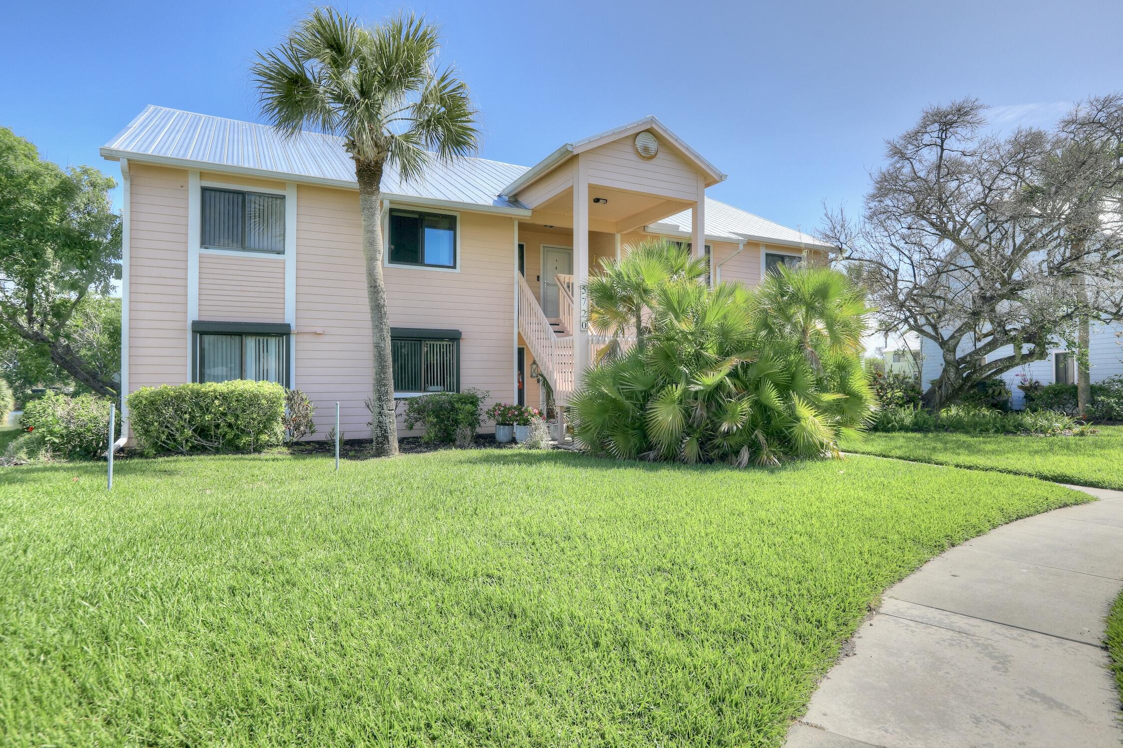 5720 Pelican Pointe Drive 3 — photo