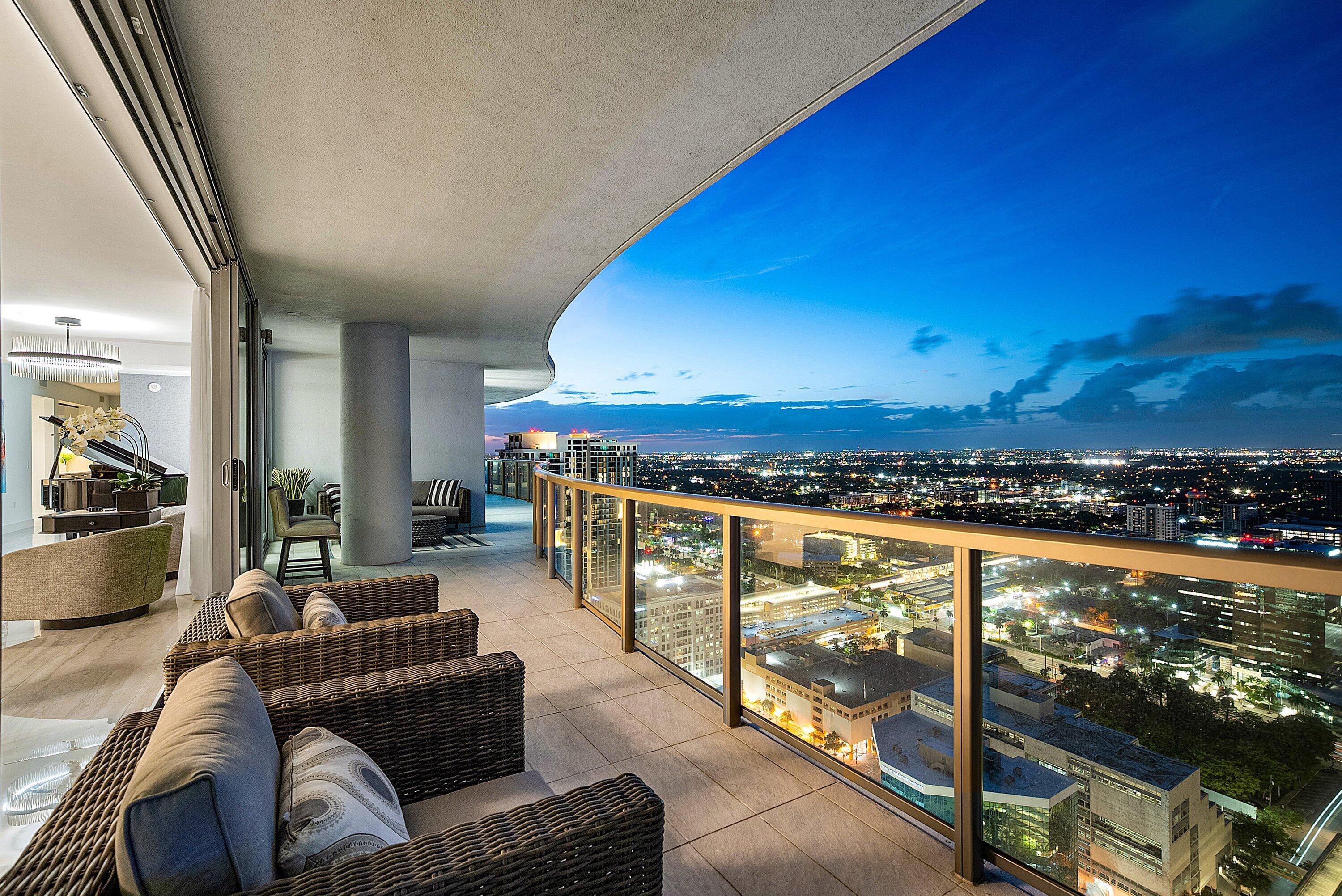 100 E Las Olas Boulevard 4301 — photo