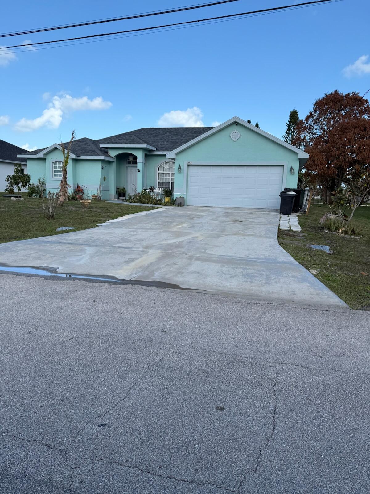 2541 SE Rock Springs Drive — photo