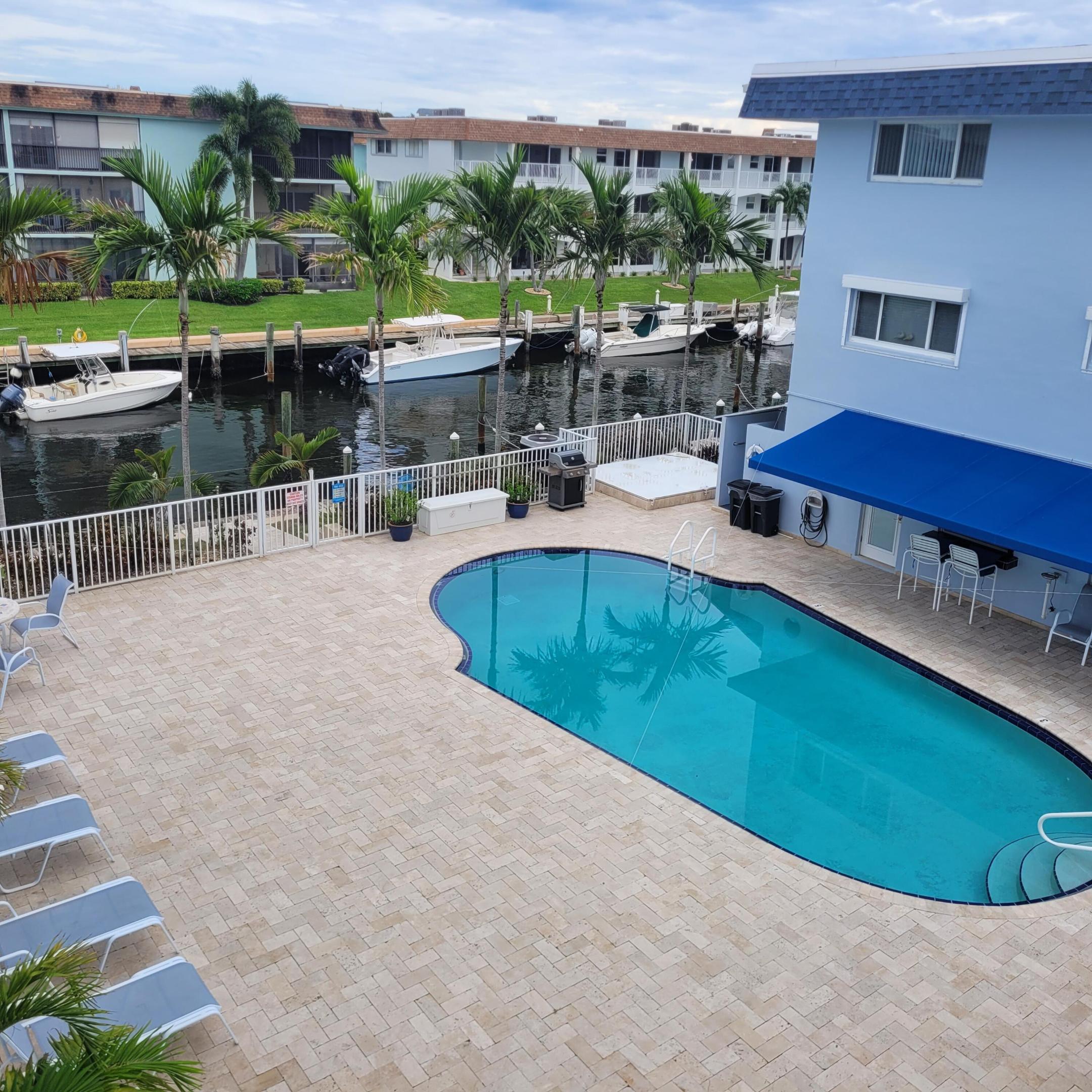 131 Doolen Court Unit 303 — photo