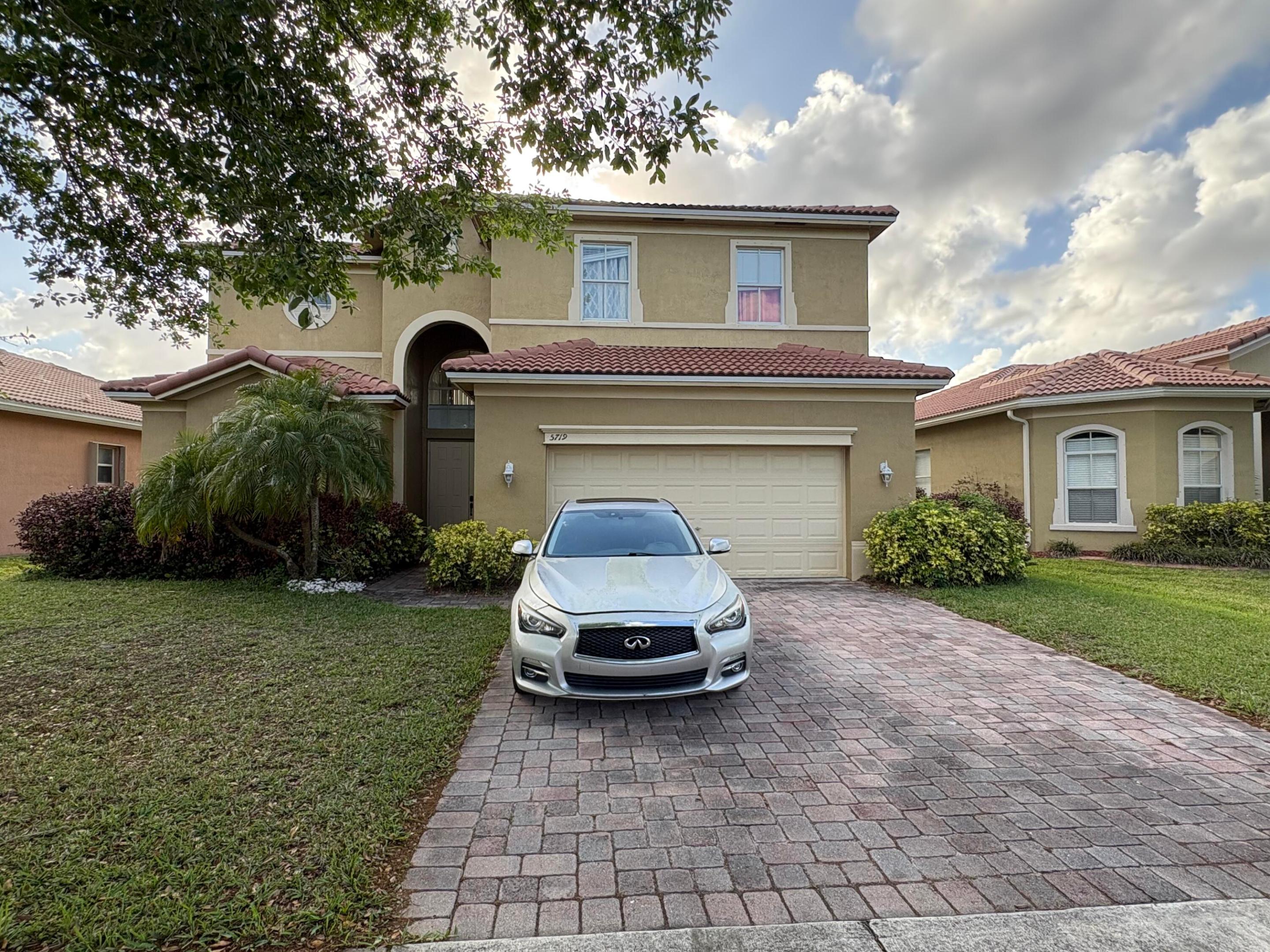 5719 Place Lake Drive — photo