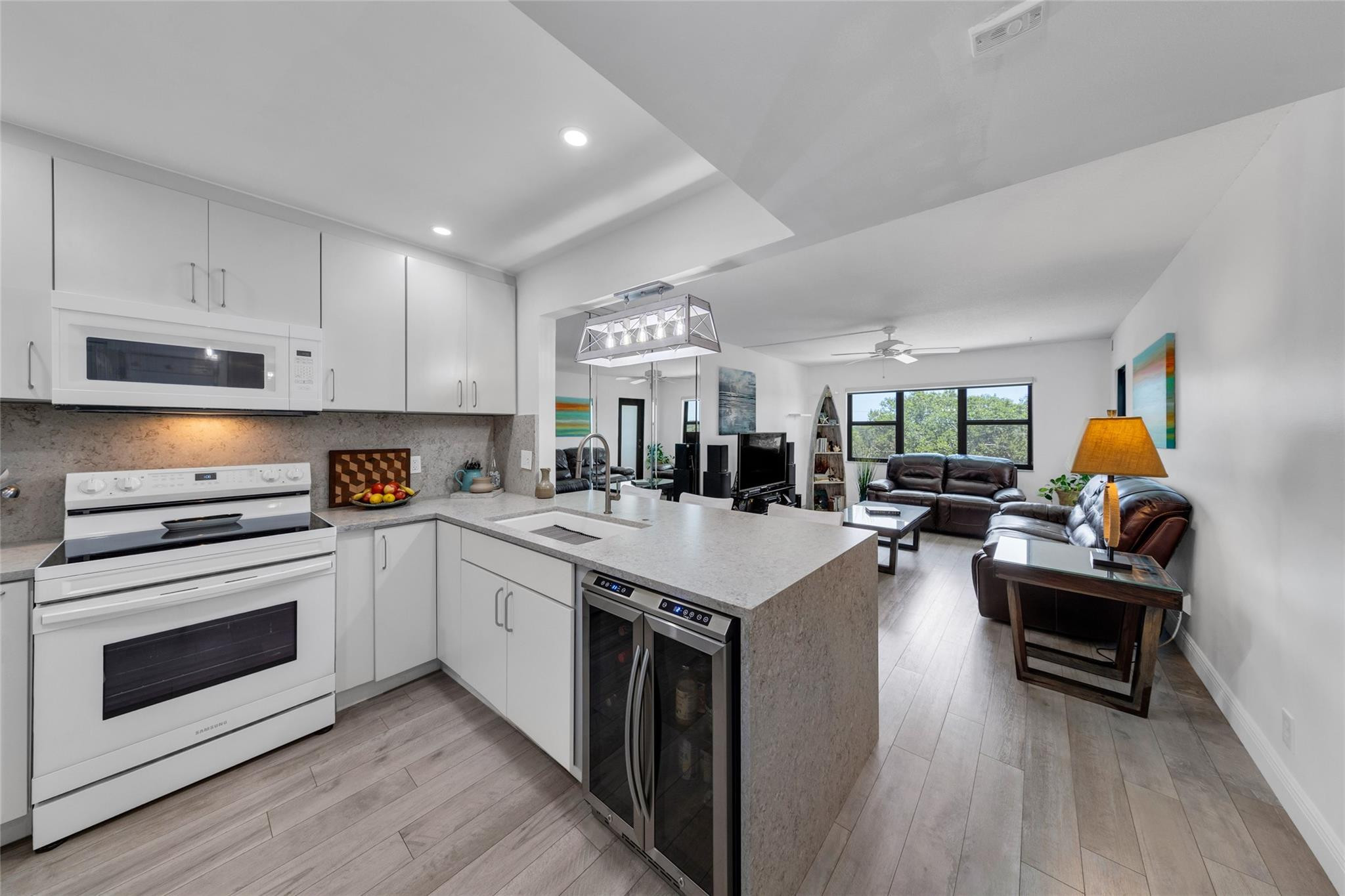 900 River Reach Drive 518 — photo
