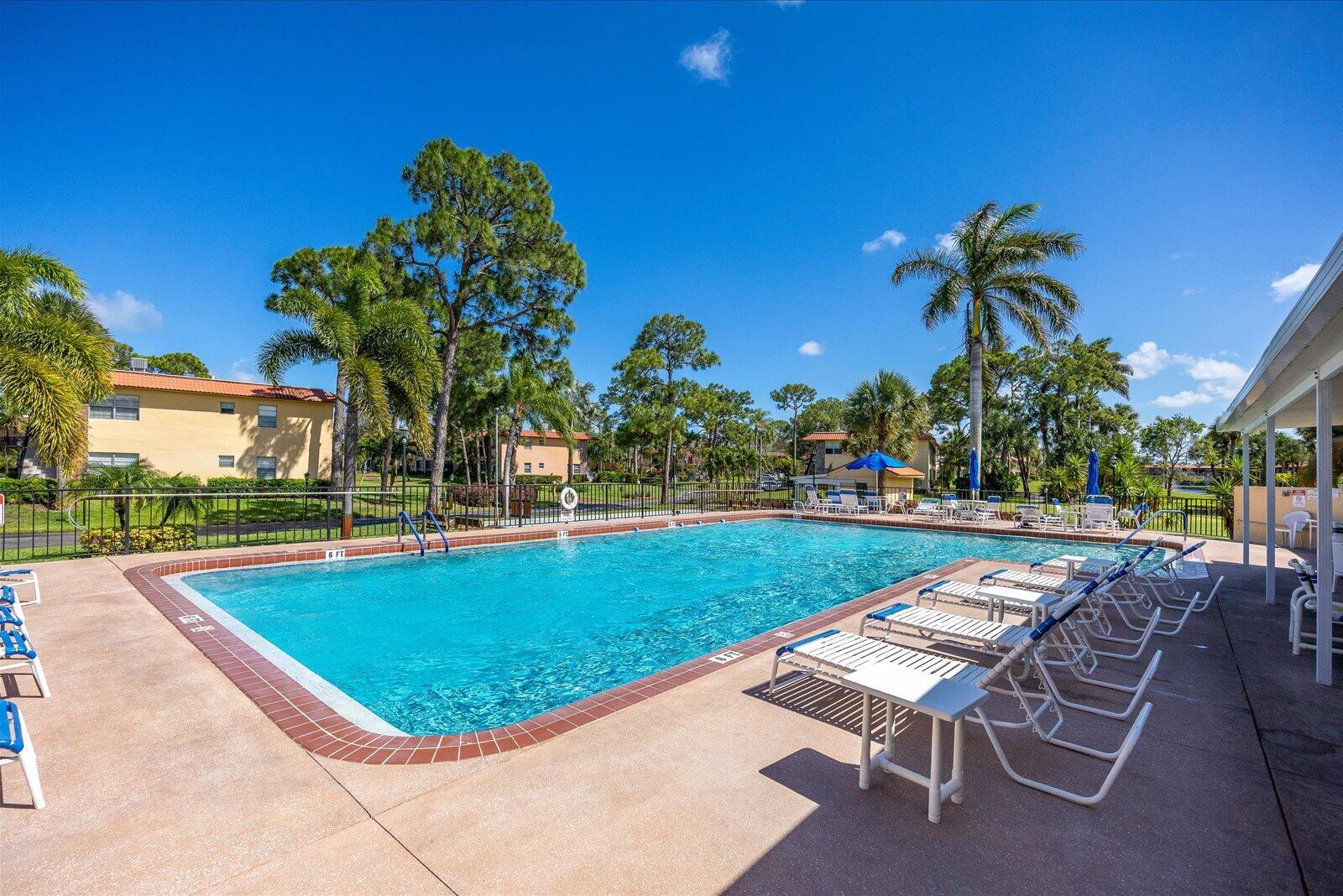 1943 SW Palm City Road 22-D — photo
