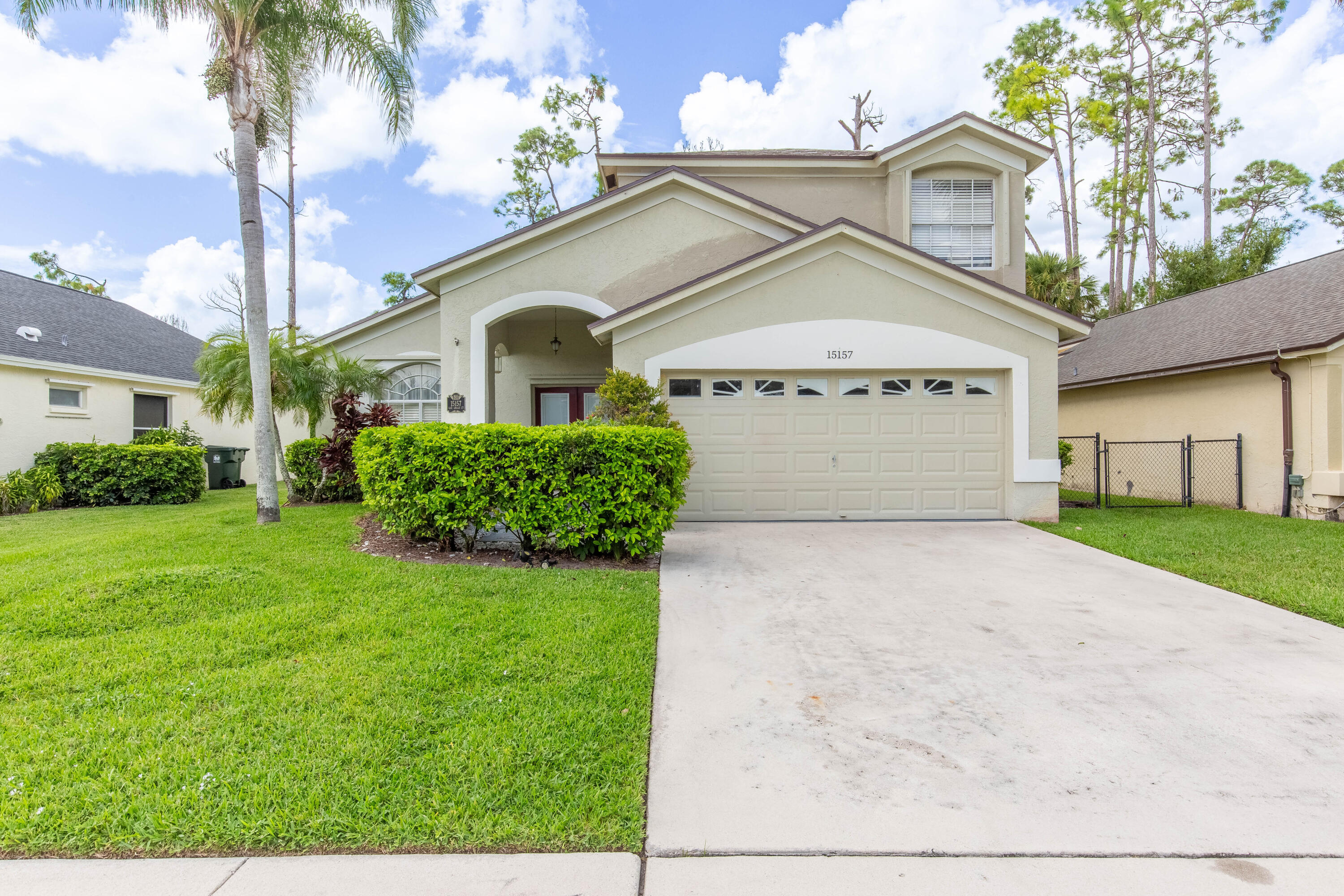 15157 Oak Chase Court — photo