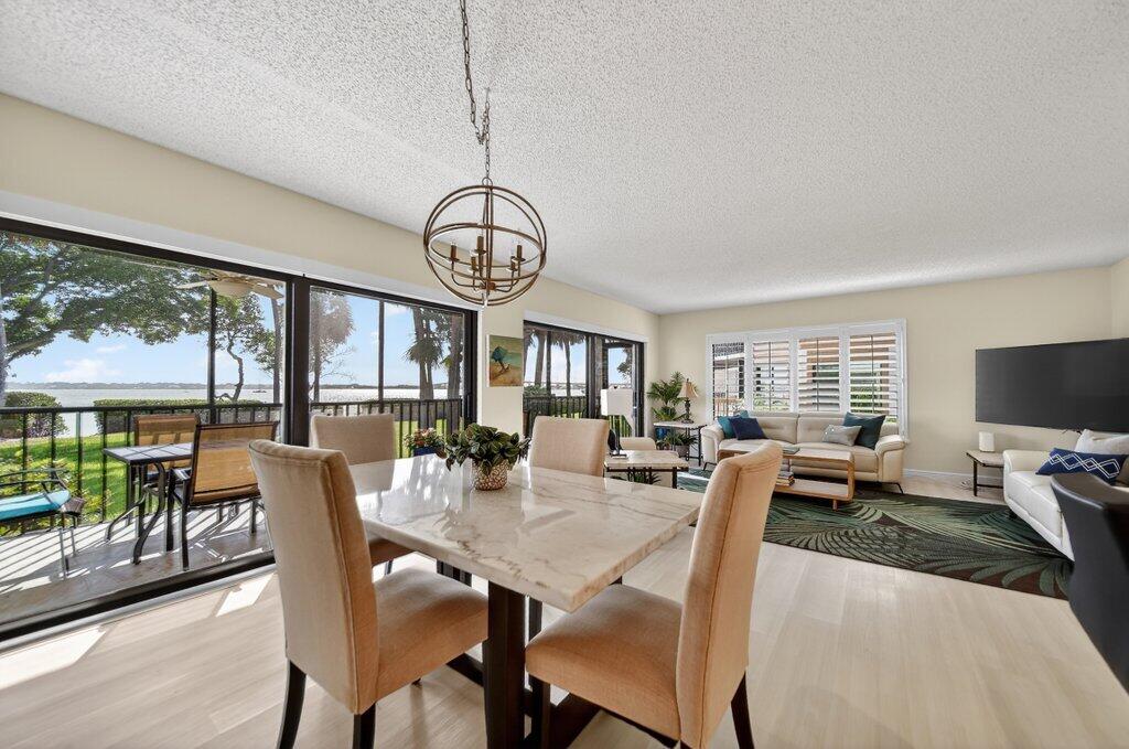 218 NE Edgewater Drive 218 — photo