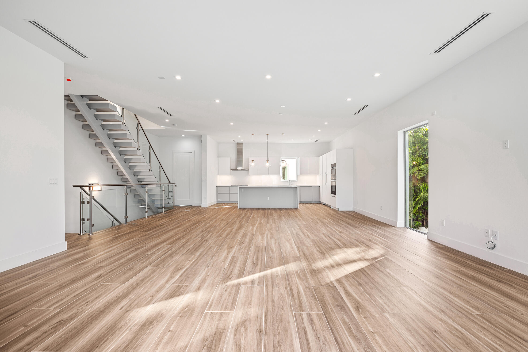 11 SE 11th Avenue — photo