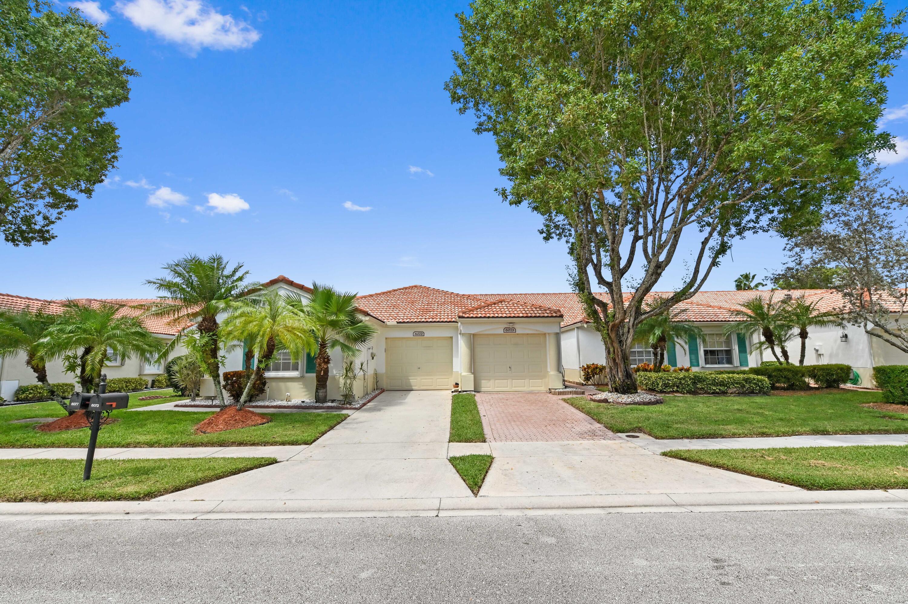 6077 Lake Hibiscus Drive — photo