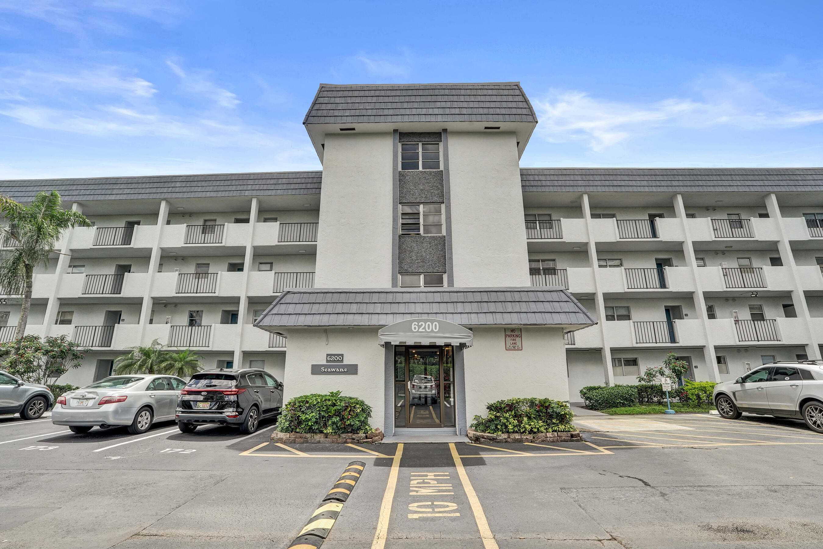 6200 NW 44th Unit #204 Street 204 — photo