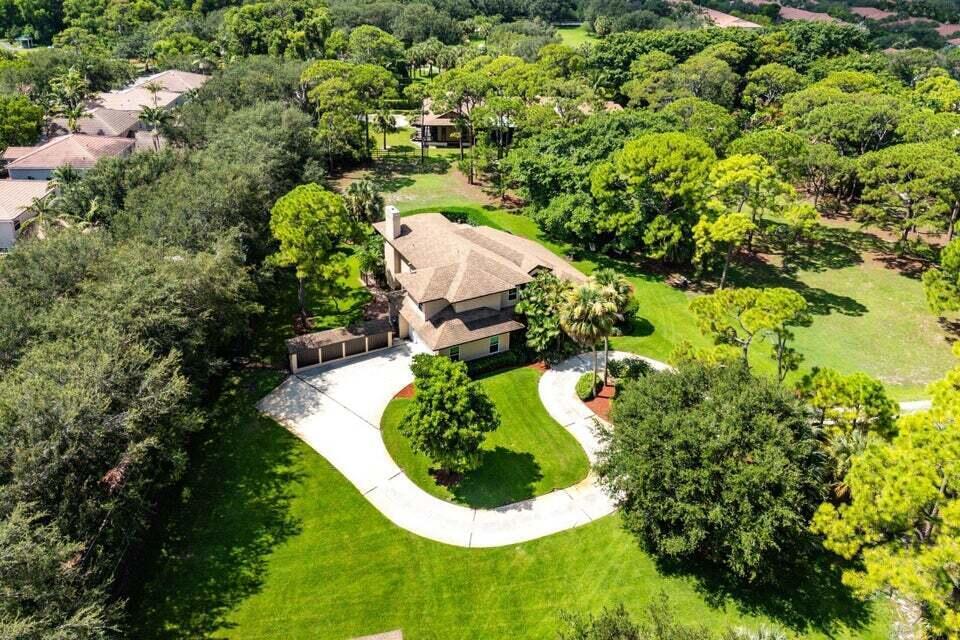 4838 Charlton Way — photo