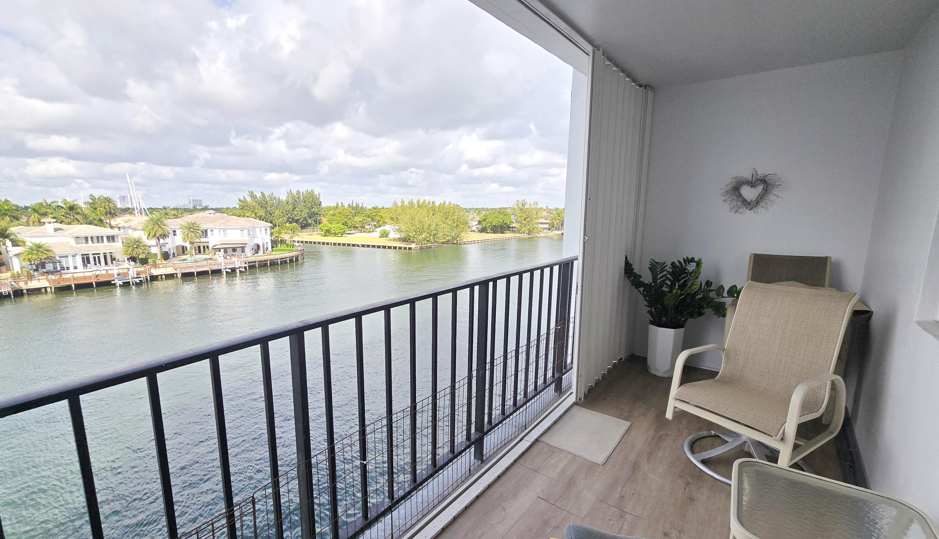 1400 S Ocean Drive 505 — photo