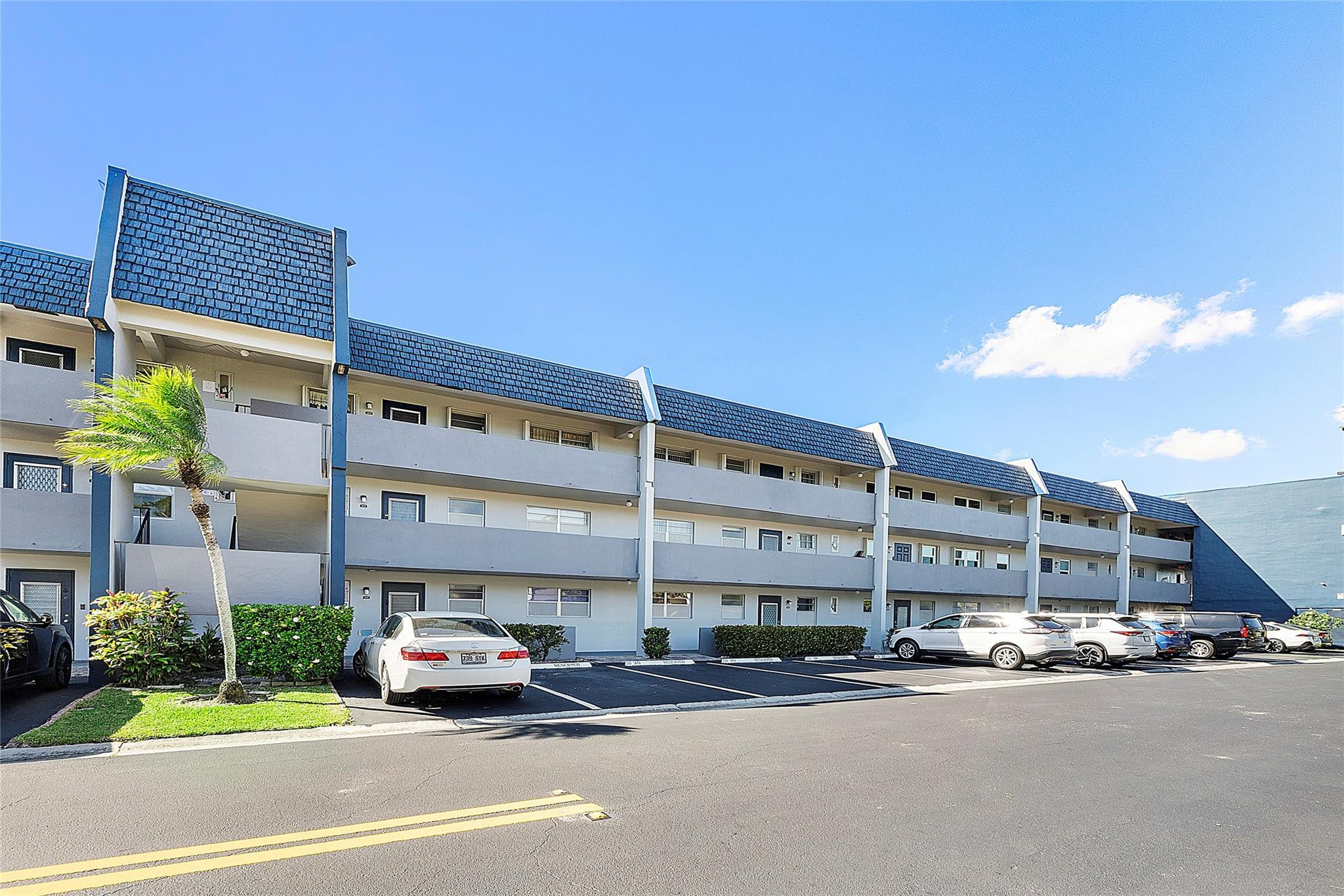 7847 Golf Circle Drive 211 — photo