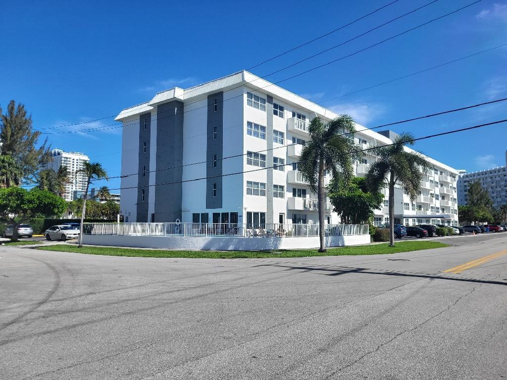 550 Bayshore Drive 104 — photo