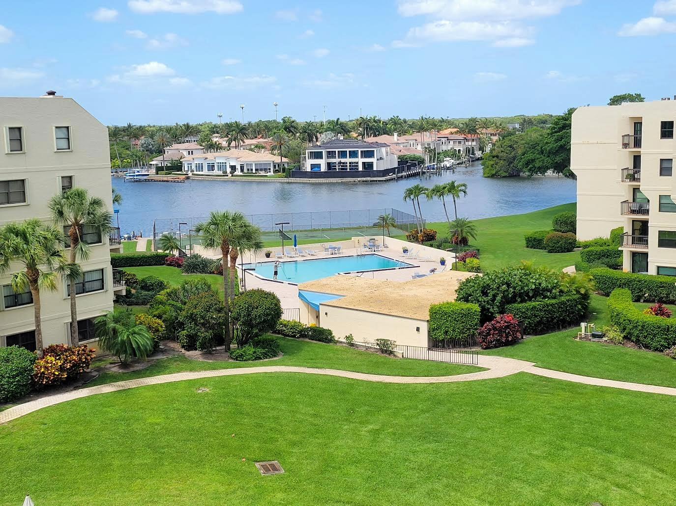 370 Golfview Road 503 — photo