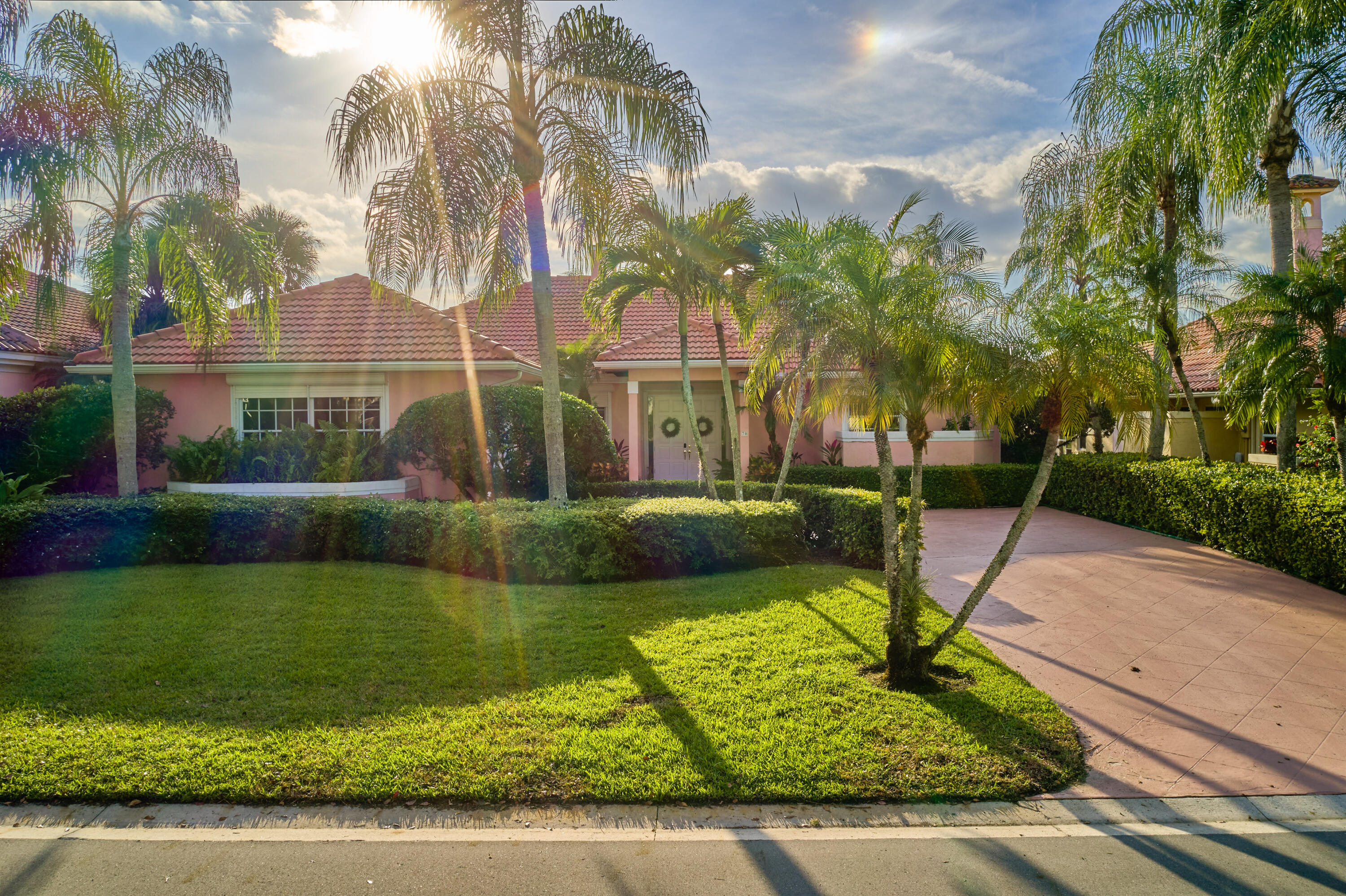 70 Cayman Place — photo