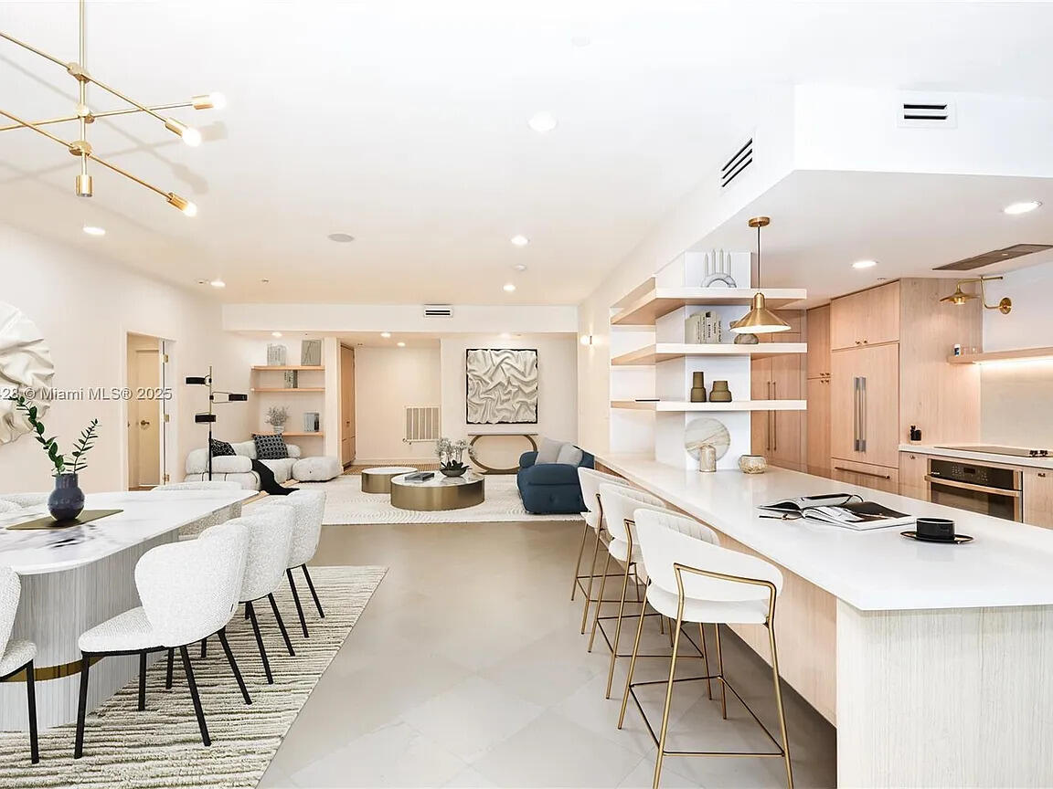 10101 Collins Avenue 7D — photo