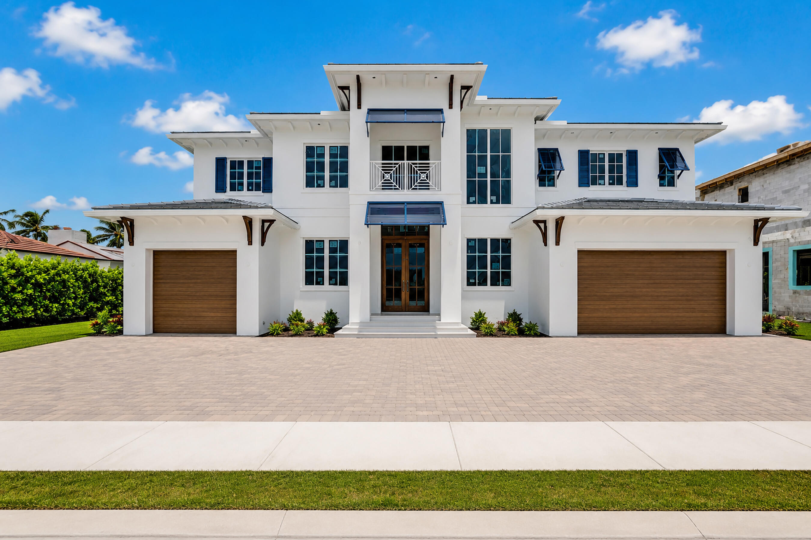 748 NE Bay Isle Drive — photo