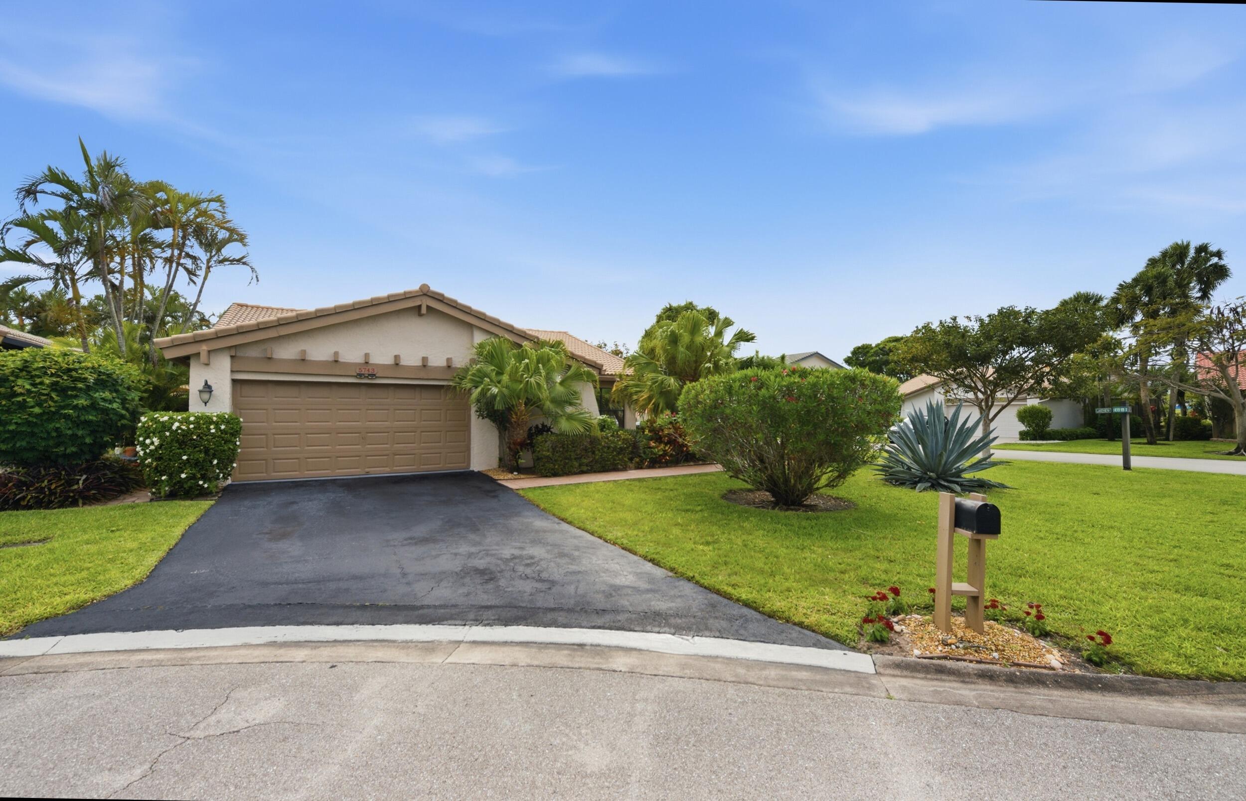 5743 Lakeview Mews Drive — photo