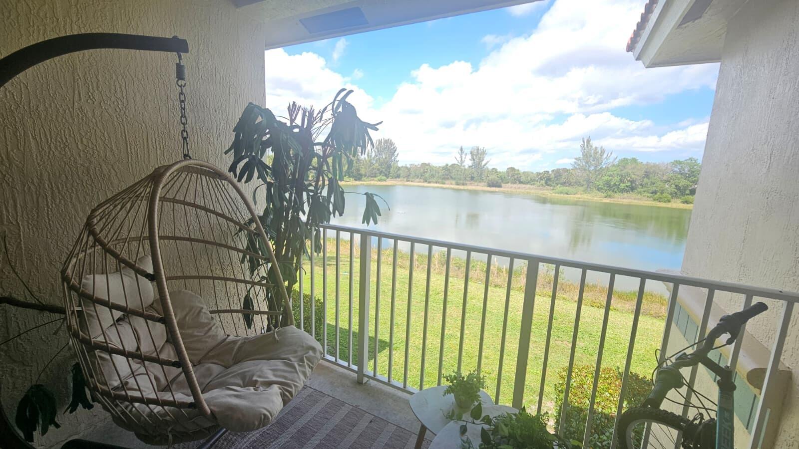 1145 Golden Lakes Boulevard 725 — photo