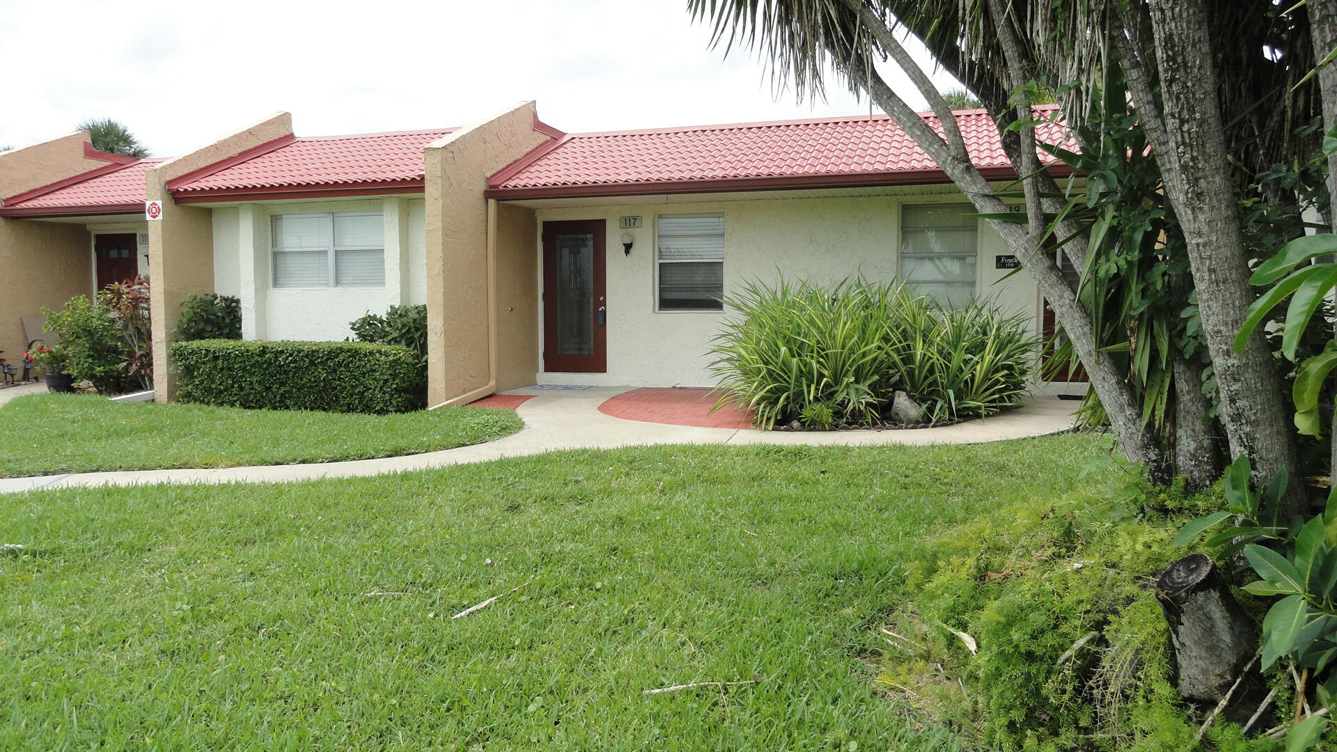 117 Golden River Drive — photo