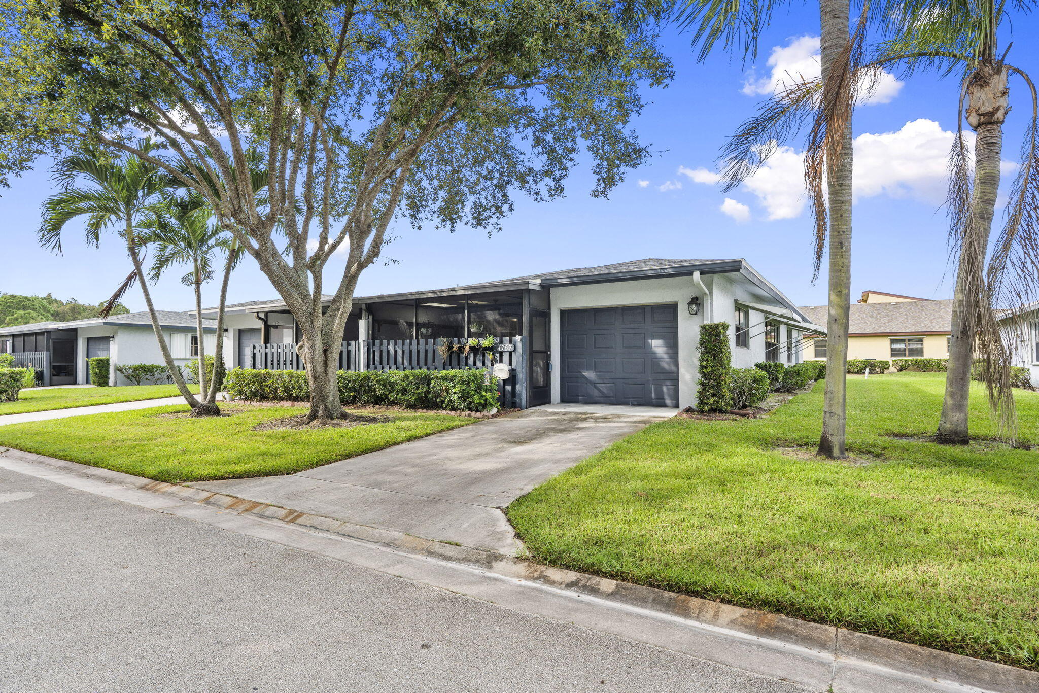 1767 S Dovetail Drive R — photo