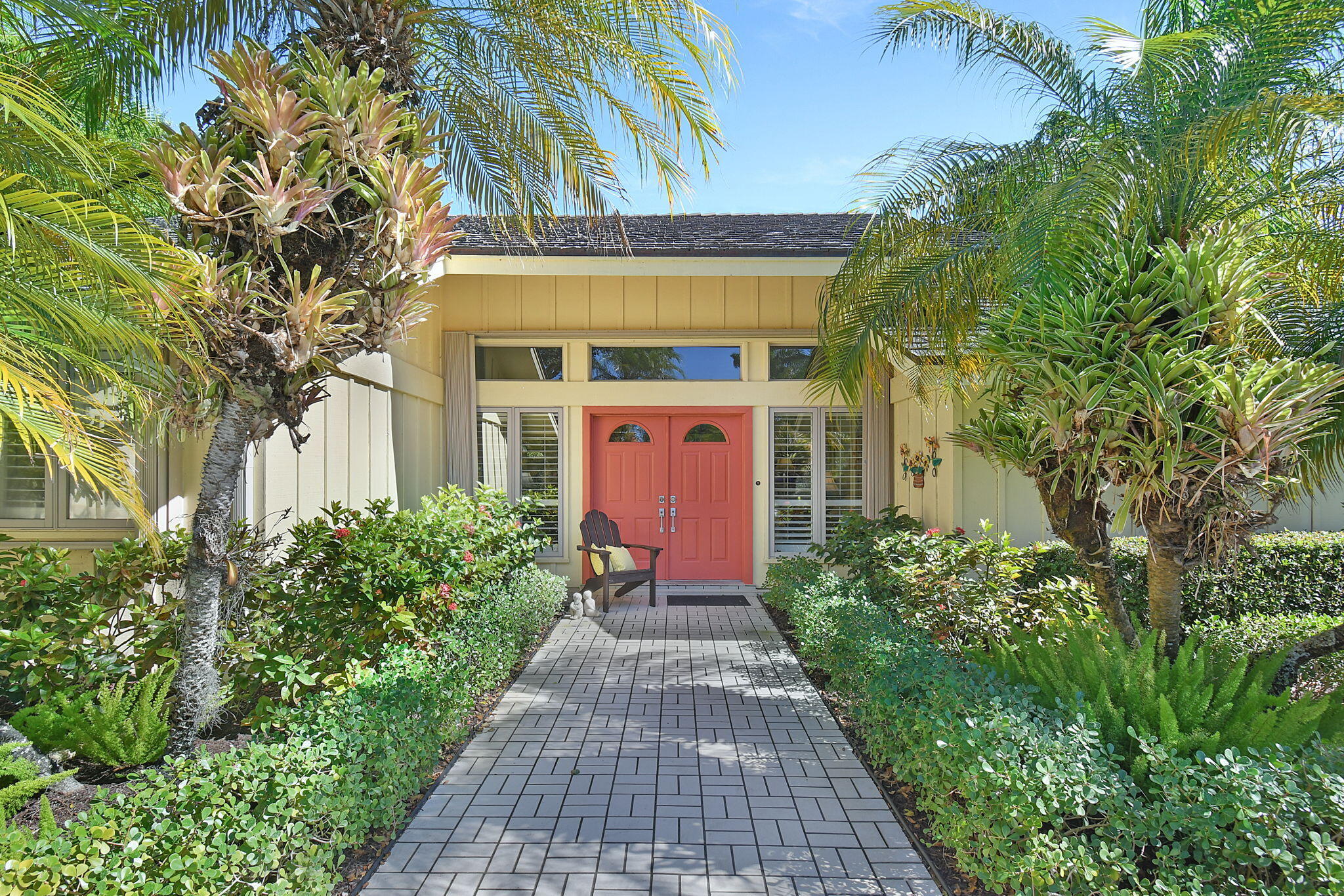 6111 SE Winged Foot Drive — photo