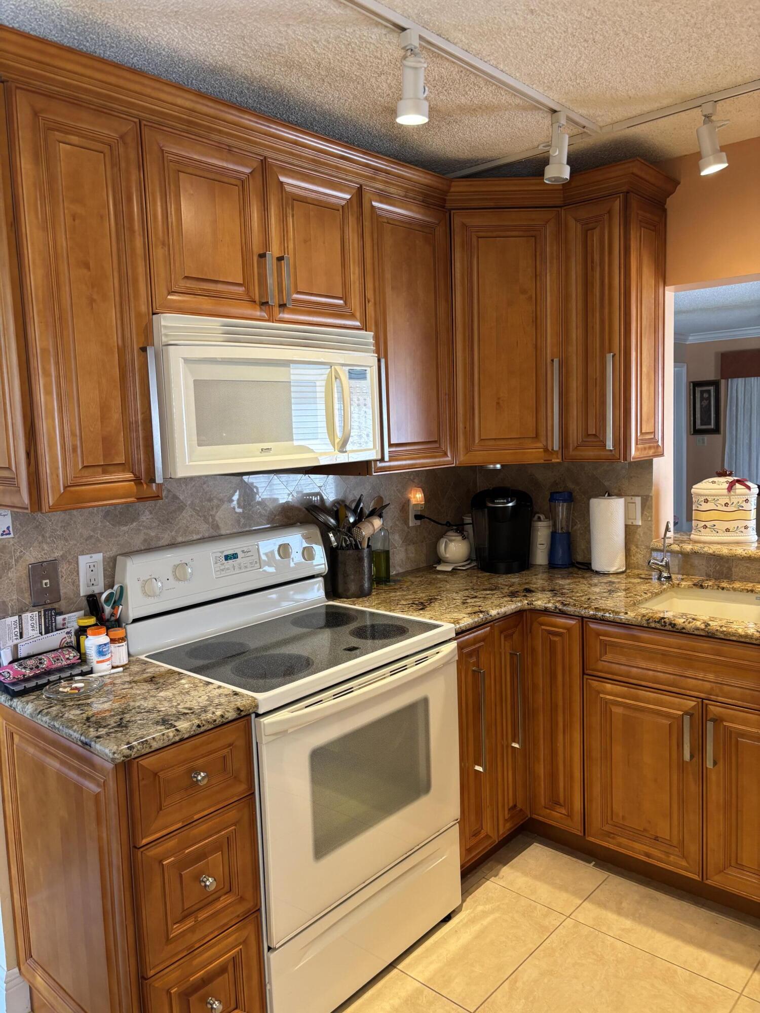 60 Pelican Pointe Drive 1020 — photo