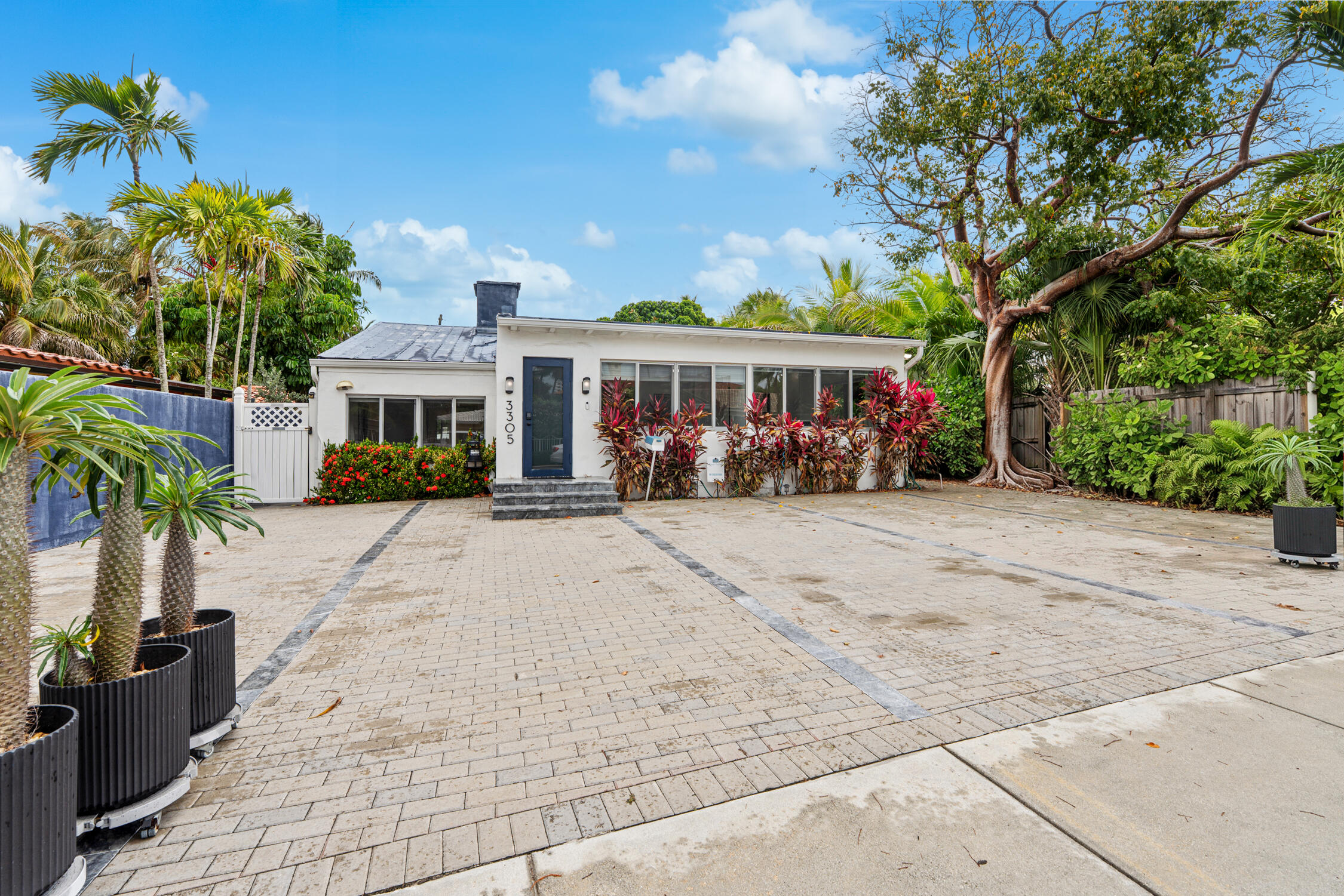 3305 NE 16th Court — photo
