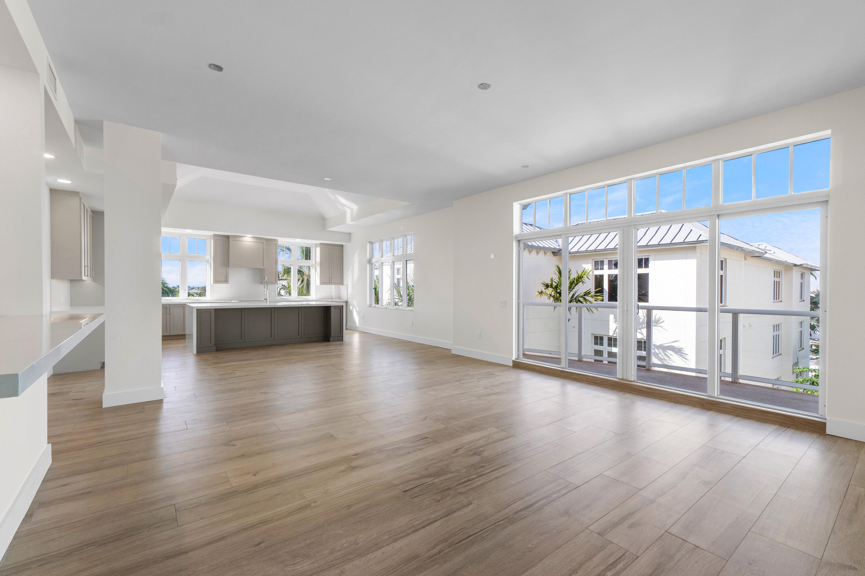184 Lake Drive 5302 — photo