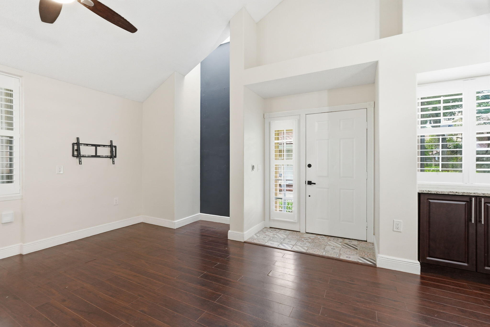 8111 Northboro Court 11D — photo