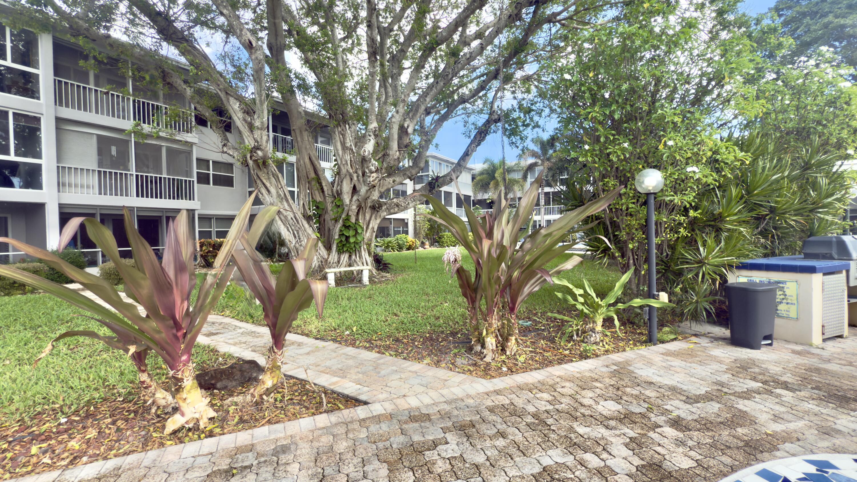 1200 SW 12th Street SW 305 — photo