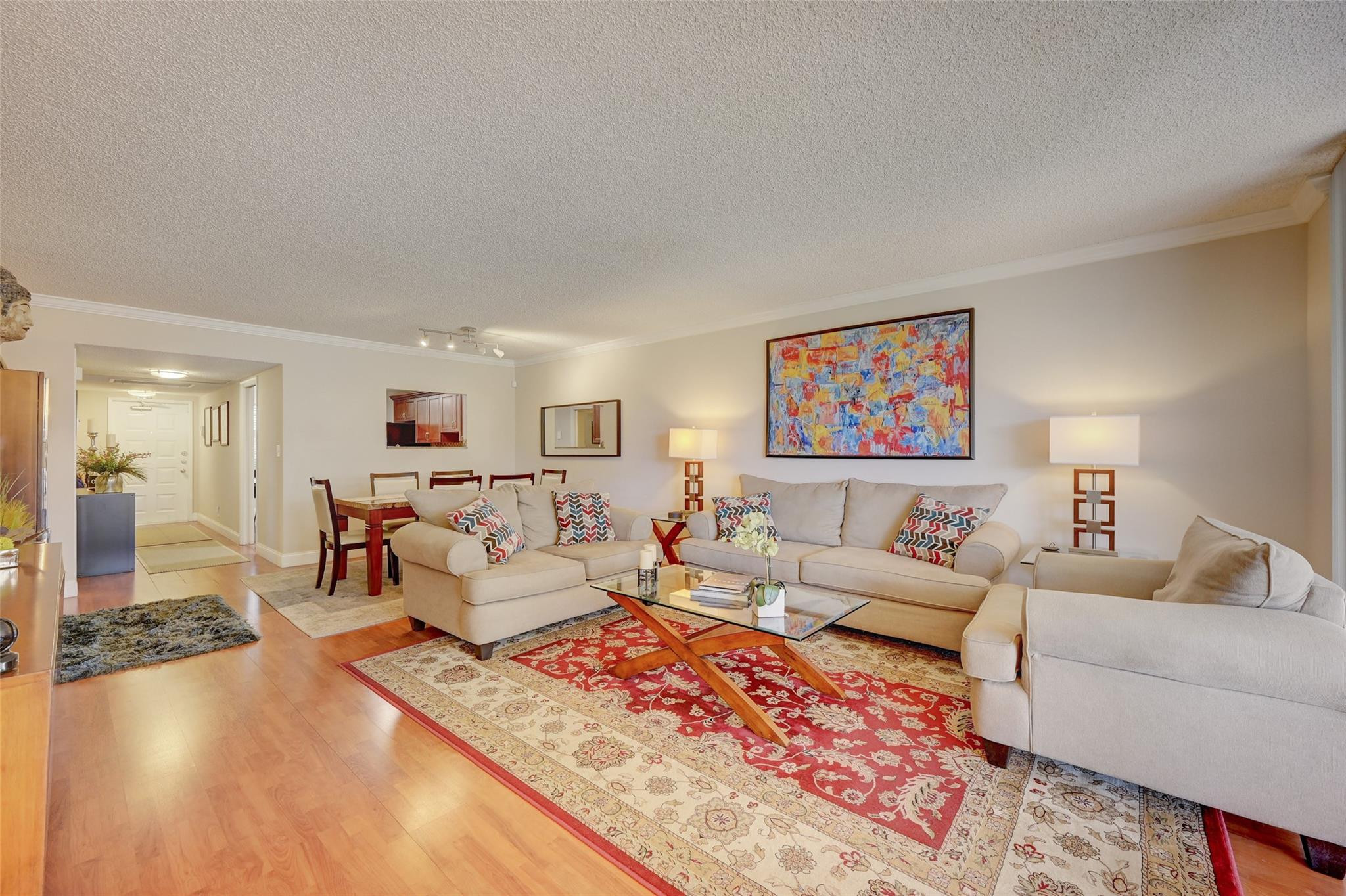 823 Cypress Boulevard 201 — photo