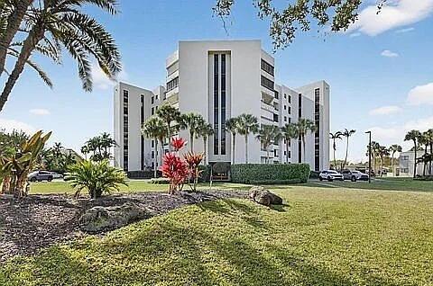 6463 La Costa Drive 105 — photo