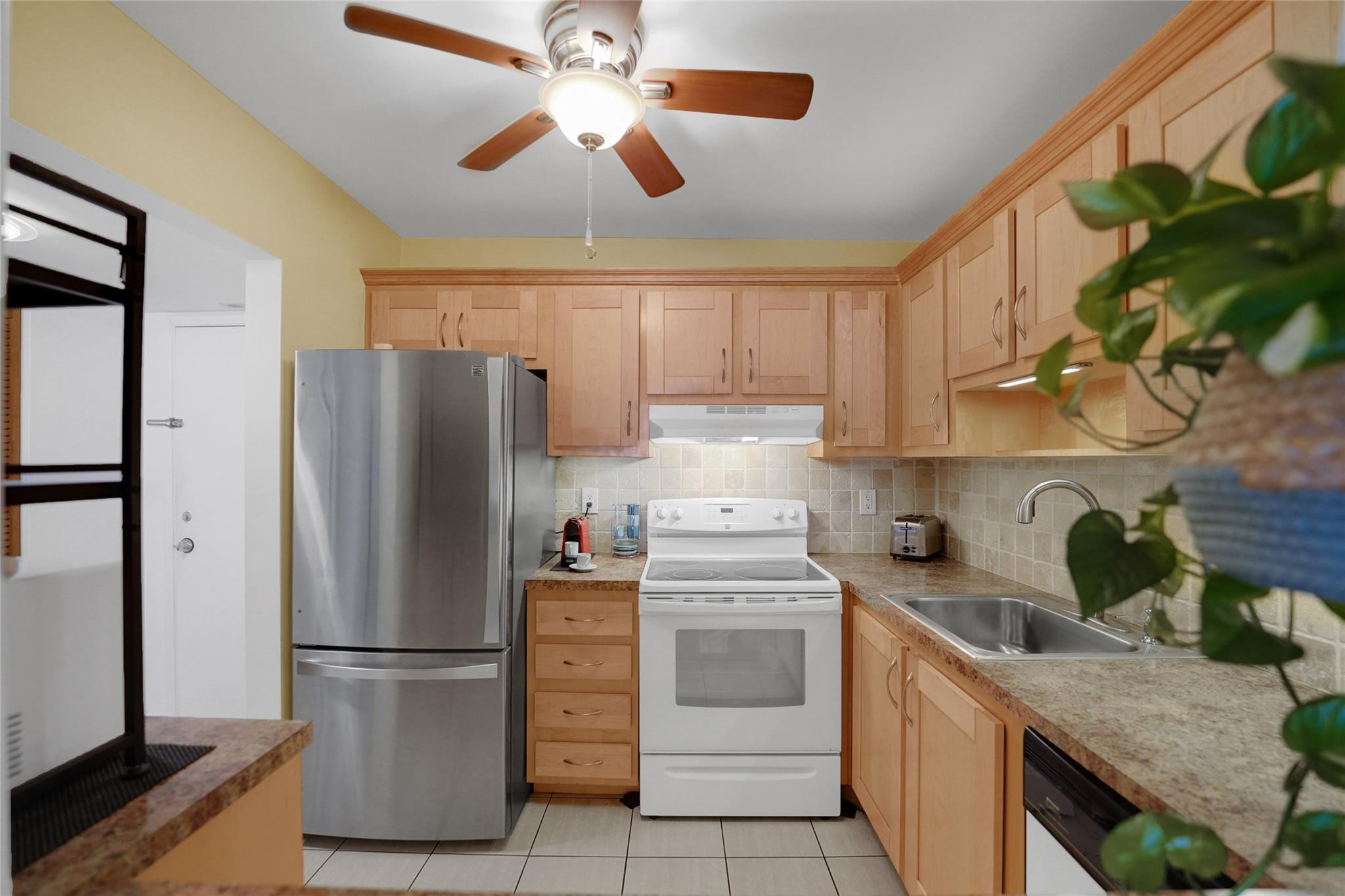 257 S Cypress Road 401 — photo