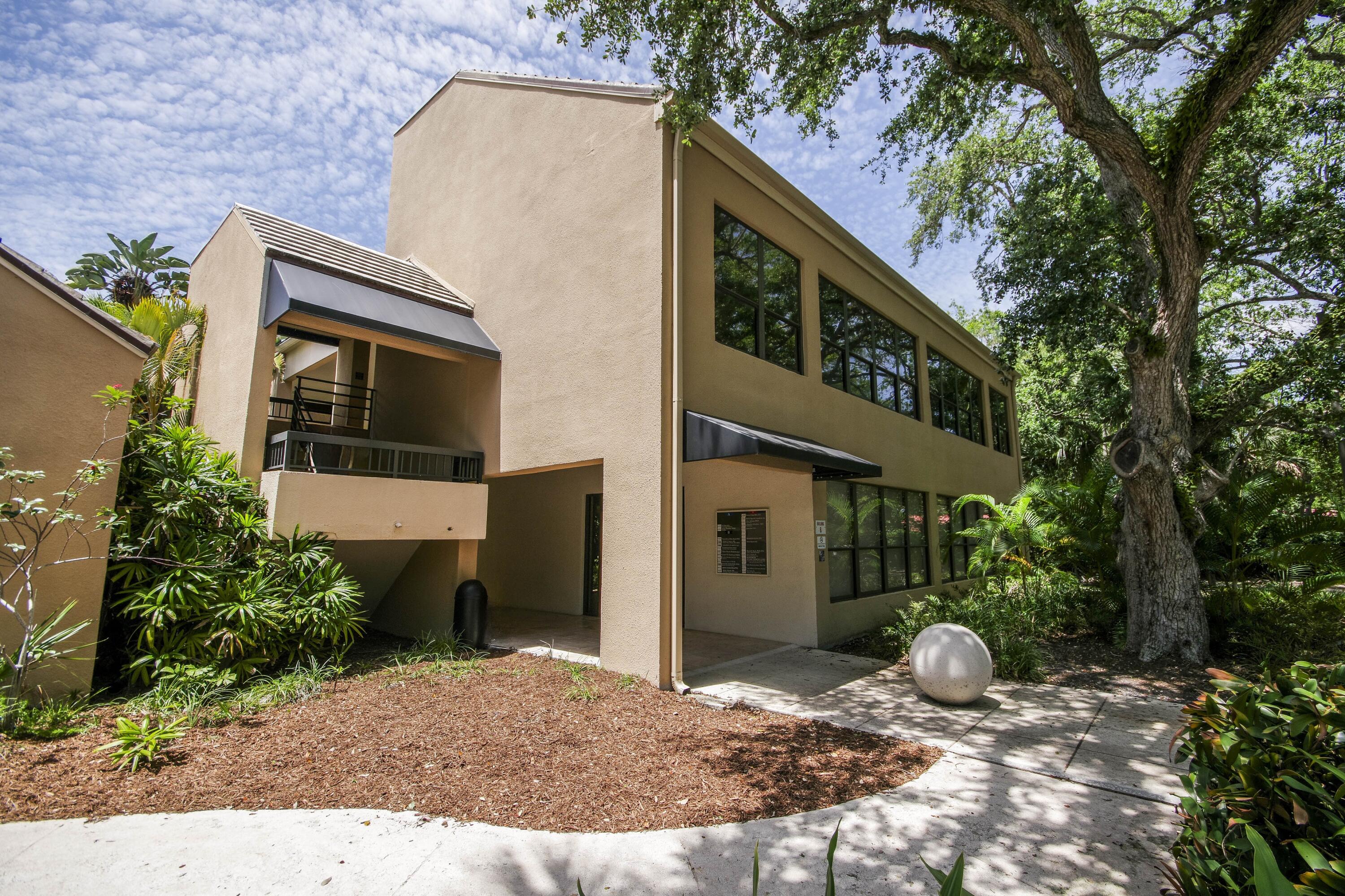 11211 Prosperity Farms Road B203 & 204, Palm Beach Gardens, FL — photo