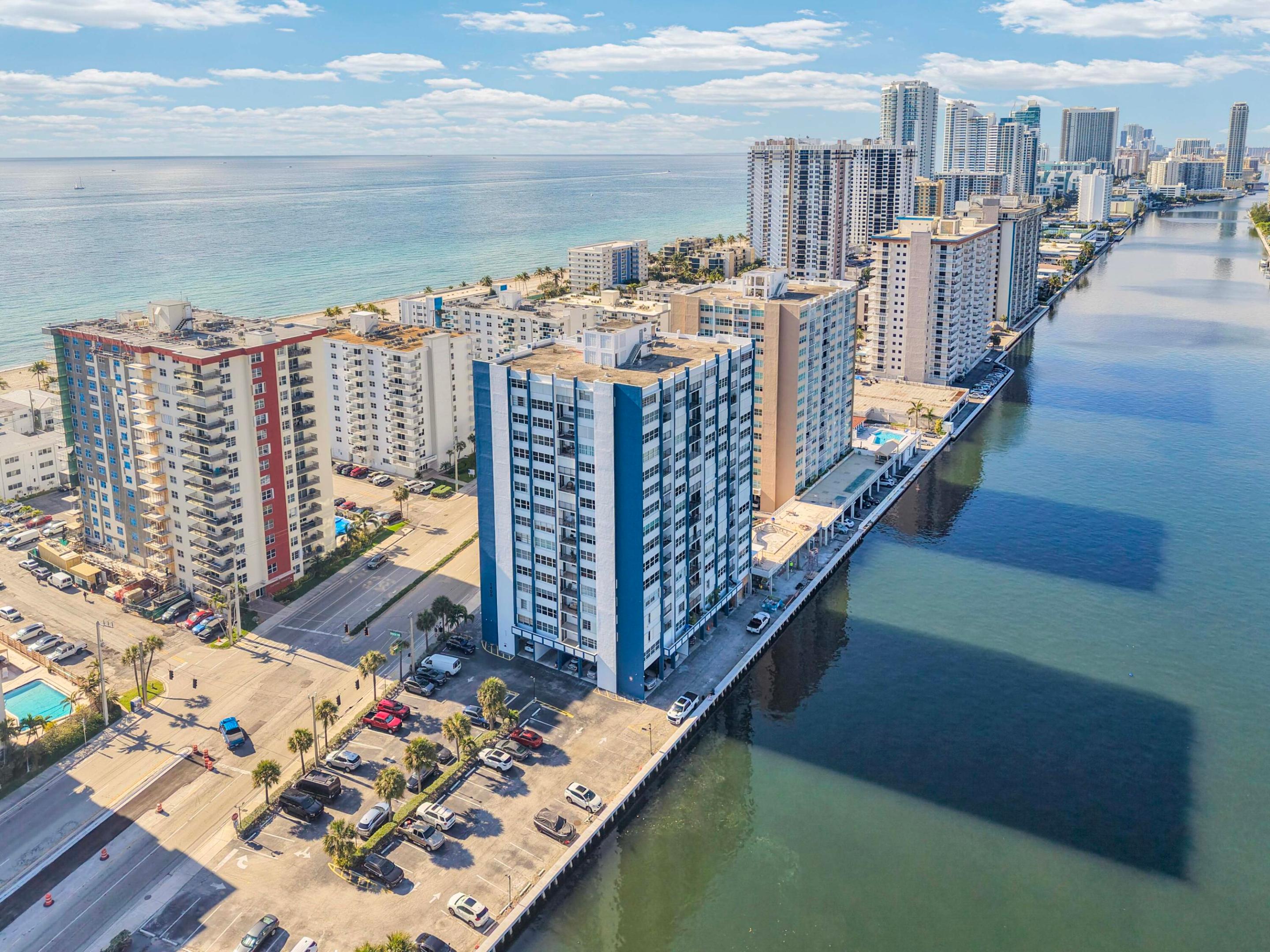 1400 S Ocean Drive 1702 — photo