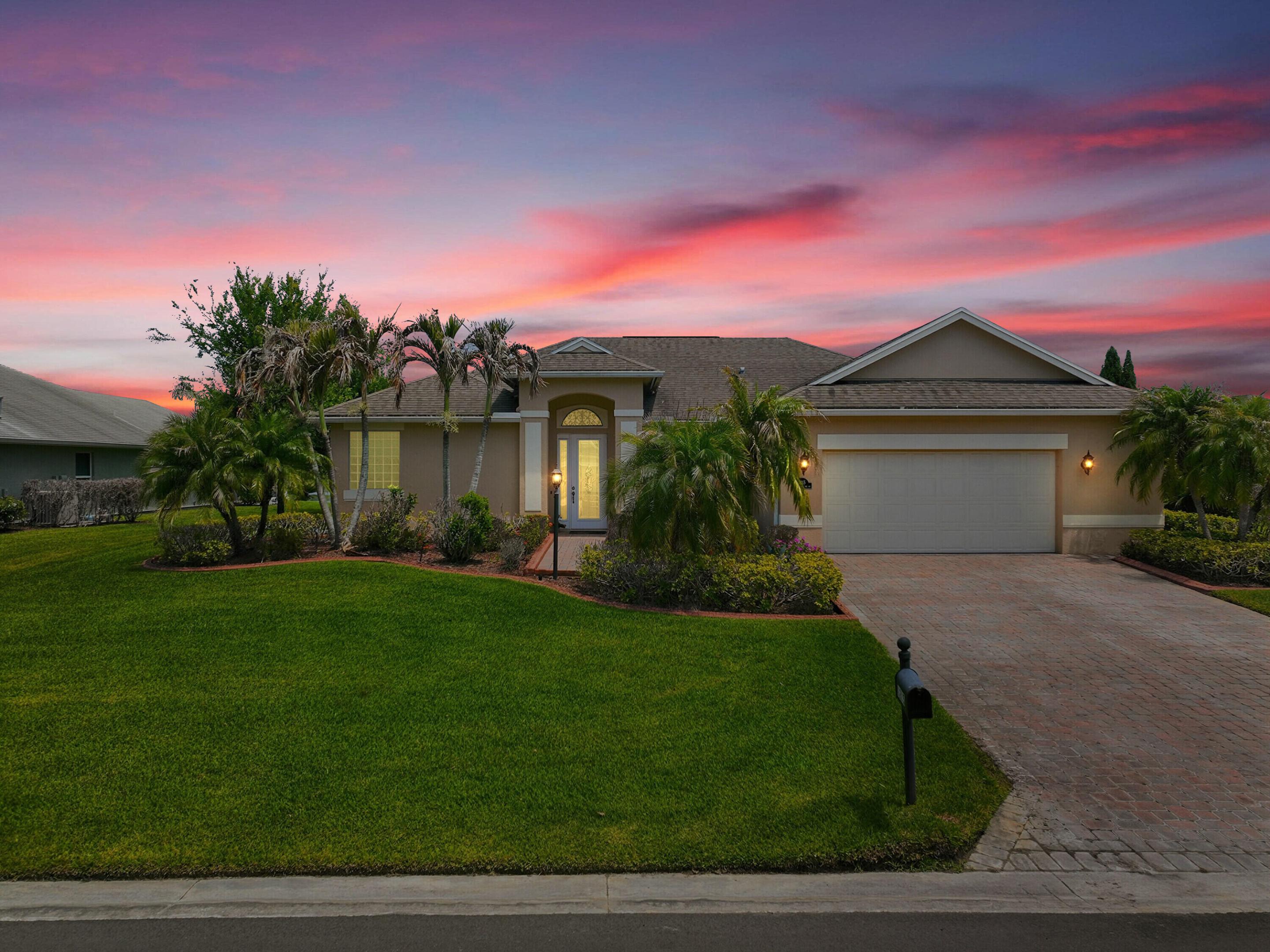 1215 Southlakes Way SW — photo